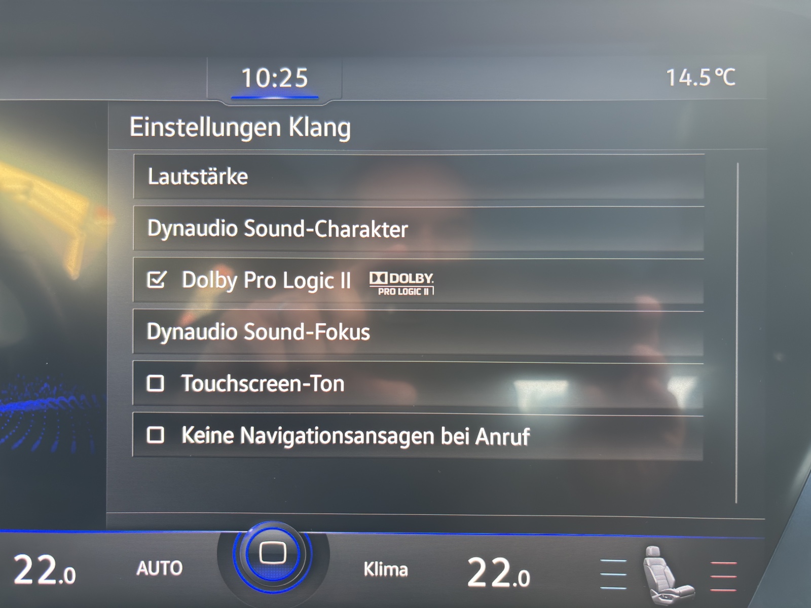 VW Touareg 3.0 TDI R Line Tiptronic mit AHK, Sitzbelüftung & Panorama-Ausstell-/Schiebedach-image-23