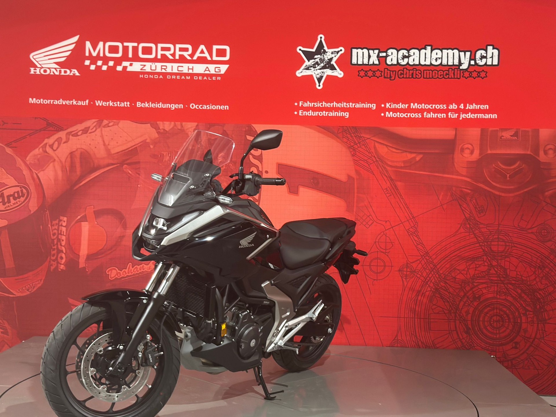 HONDA NC 750 X *Neufahrzeug*-image-7