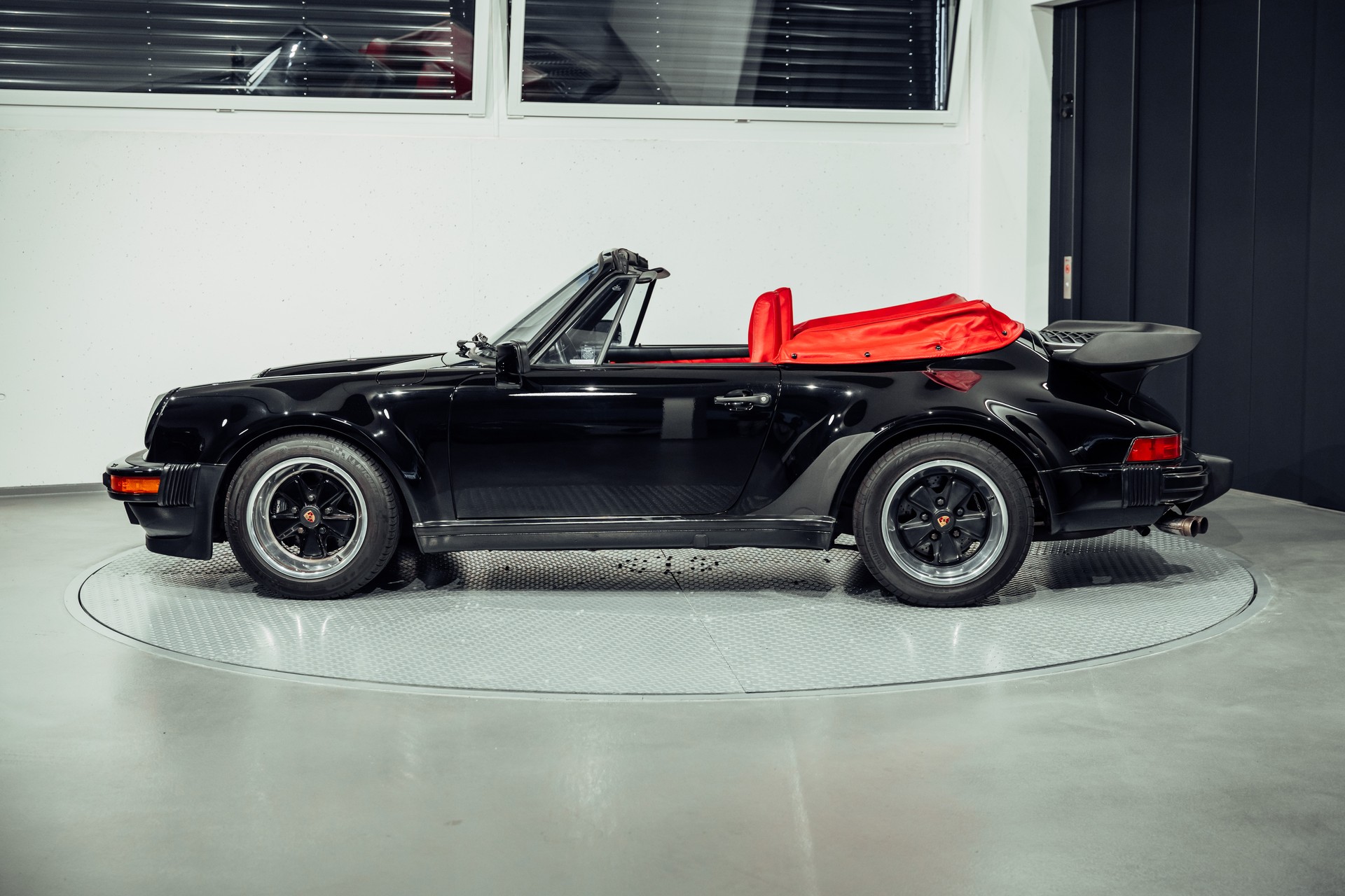 PORSCHE 911 930 3.3 Turbo Cabrio-image-1