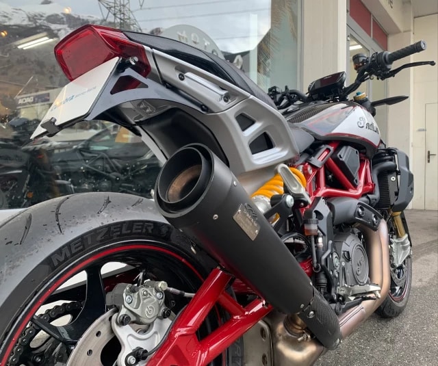 INDIAN FTR 1200 R Carbon-image-6