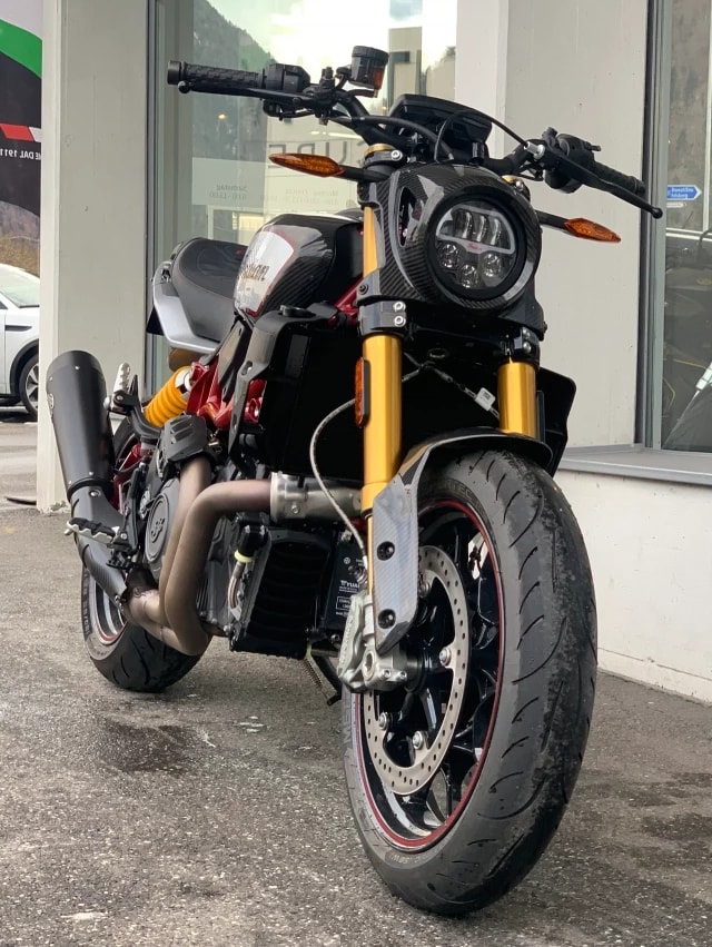 INDIAN FTR 1200 R Carbon-image-1