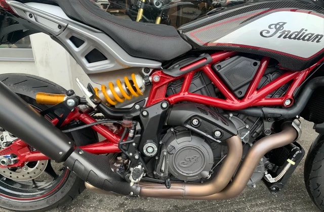 INDIAN FTR 1200 R Carbon-image-4