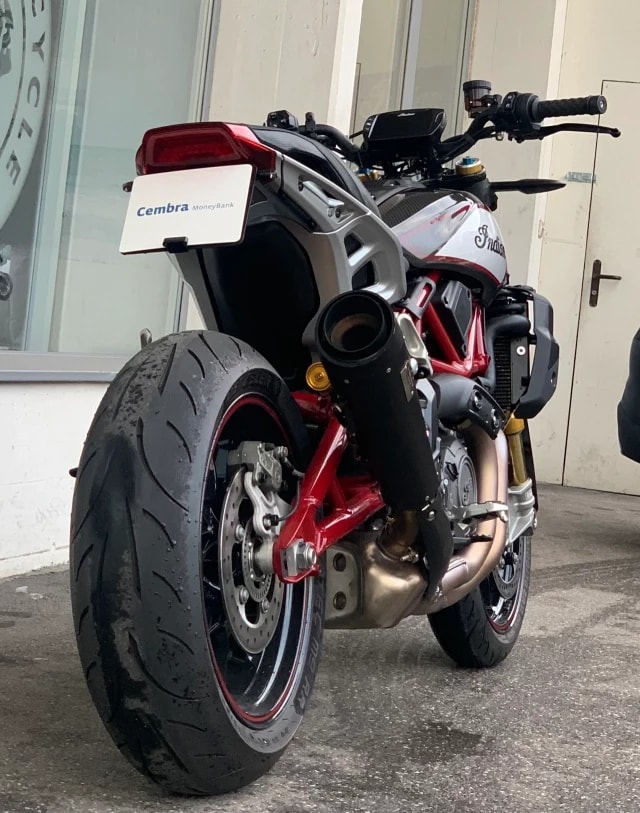 INDIAN FTR 1200 R Carbon-image-8