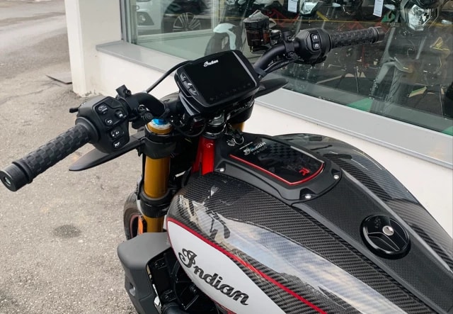 INDIAN FTR 1200 R Carbon-image-11