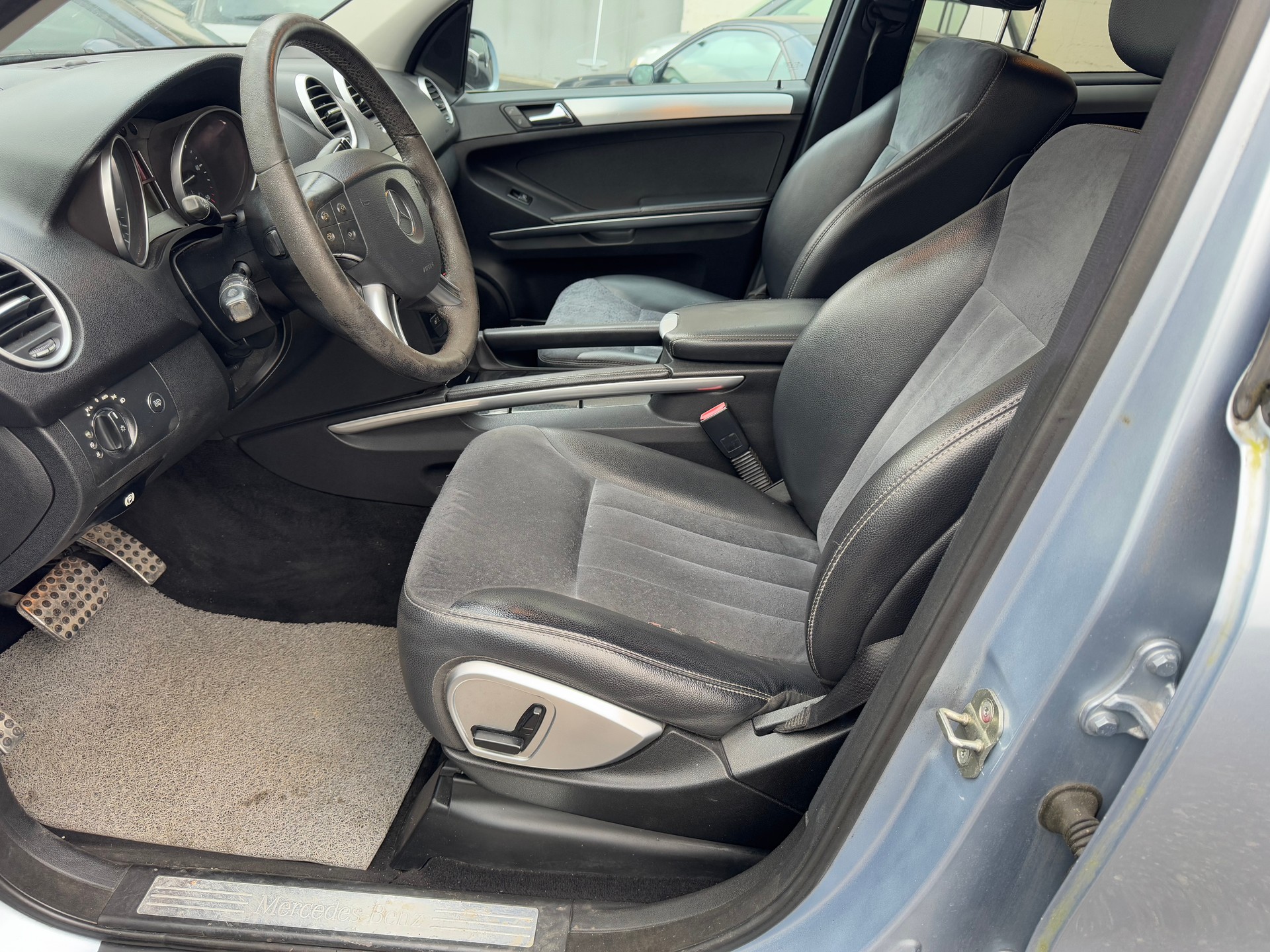 MERCEDES-BENZ ML 320 CDI 4Matic 7G-Tronic-image-10