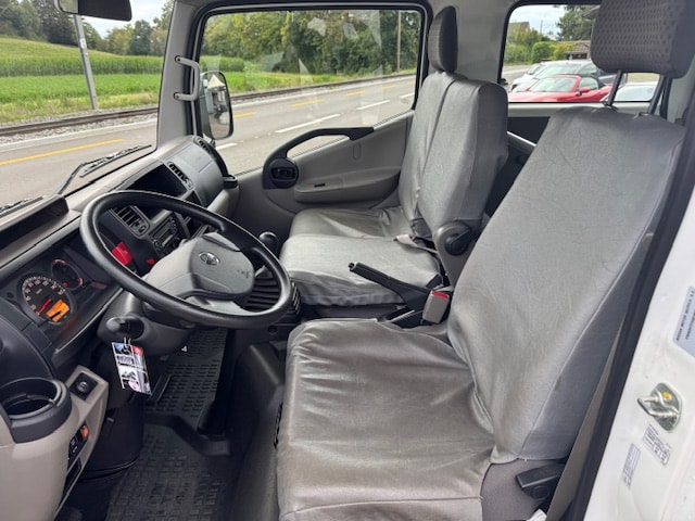 NISSAN Cabstar Comfort 35.13 **16000 km** 6 Plätzer 3.5 t Anhängelast-image-6