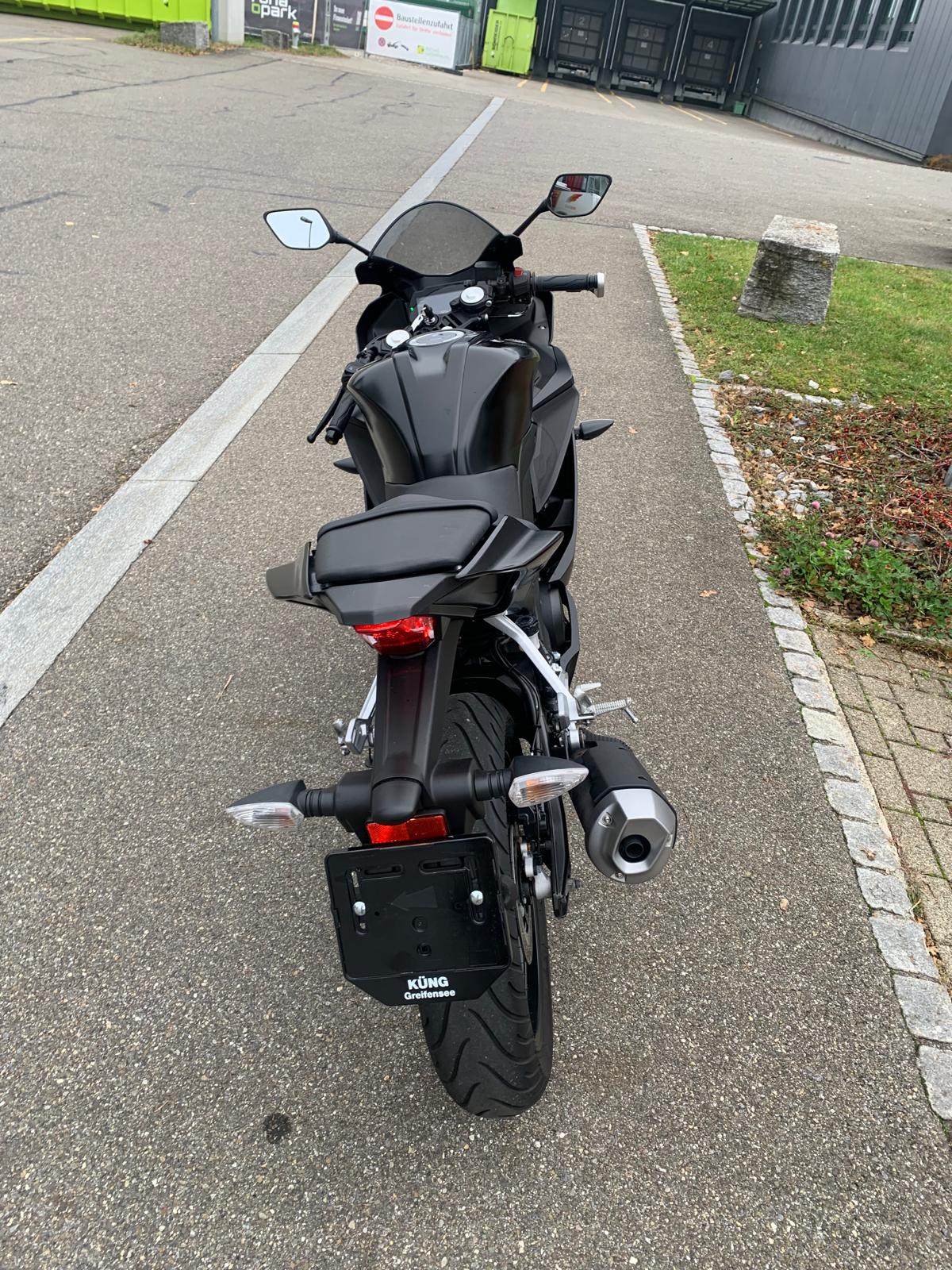 YAMAHA R 125-image-2