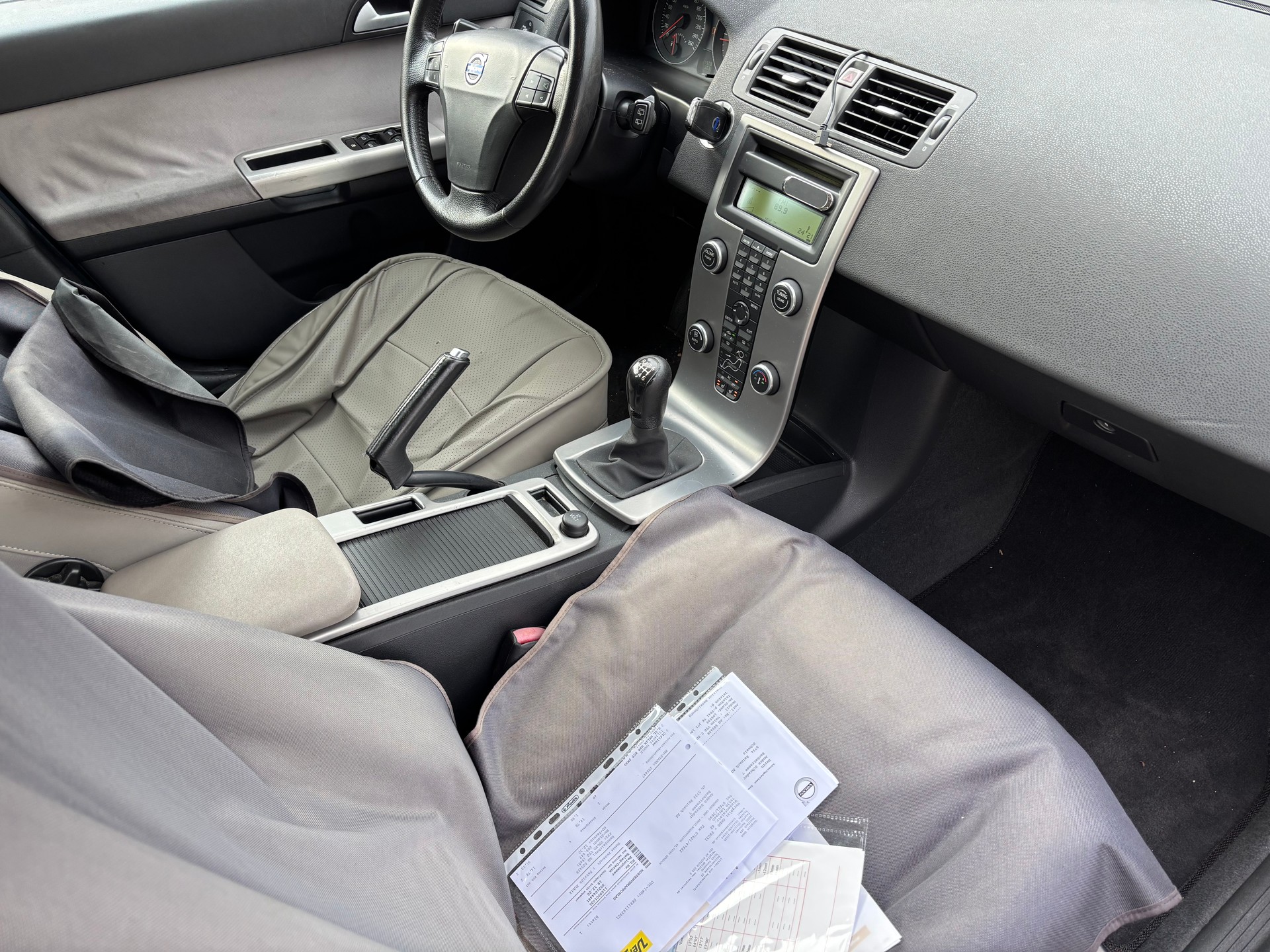 VOLVO V50 2.0D Kinetic-image-8