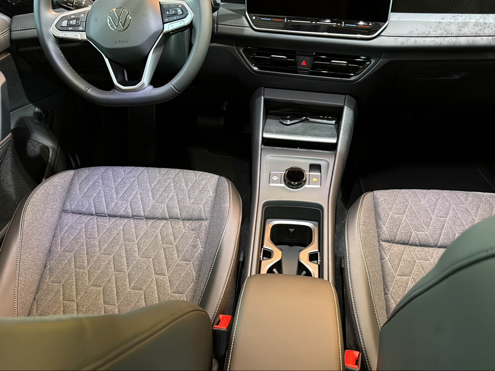 VW Tiguan 2.0 TSI DSG United 4Motion-image-11
