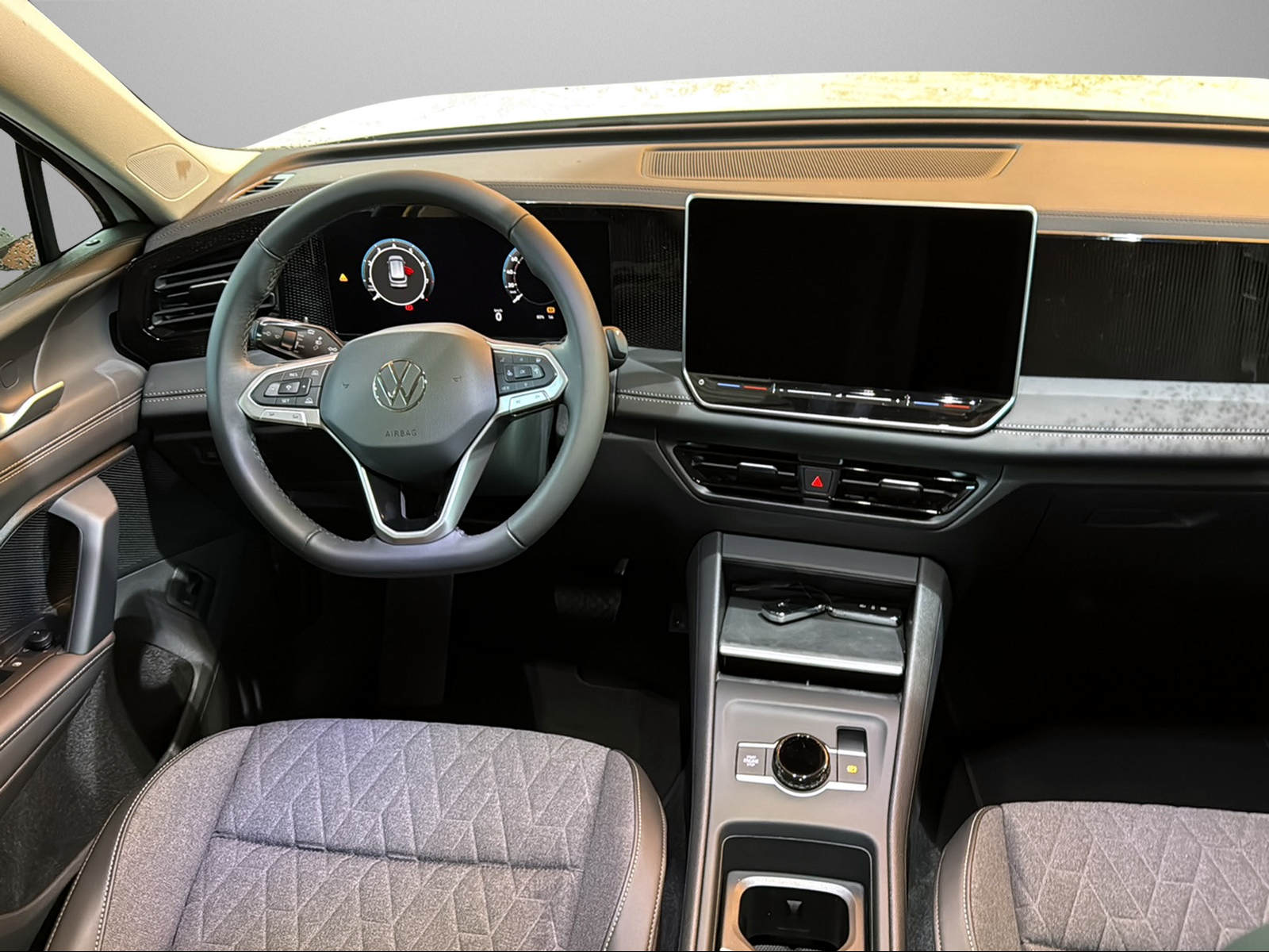 VW Tiguan 2.0 TSI DSG United 4Motion-image-9