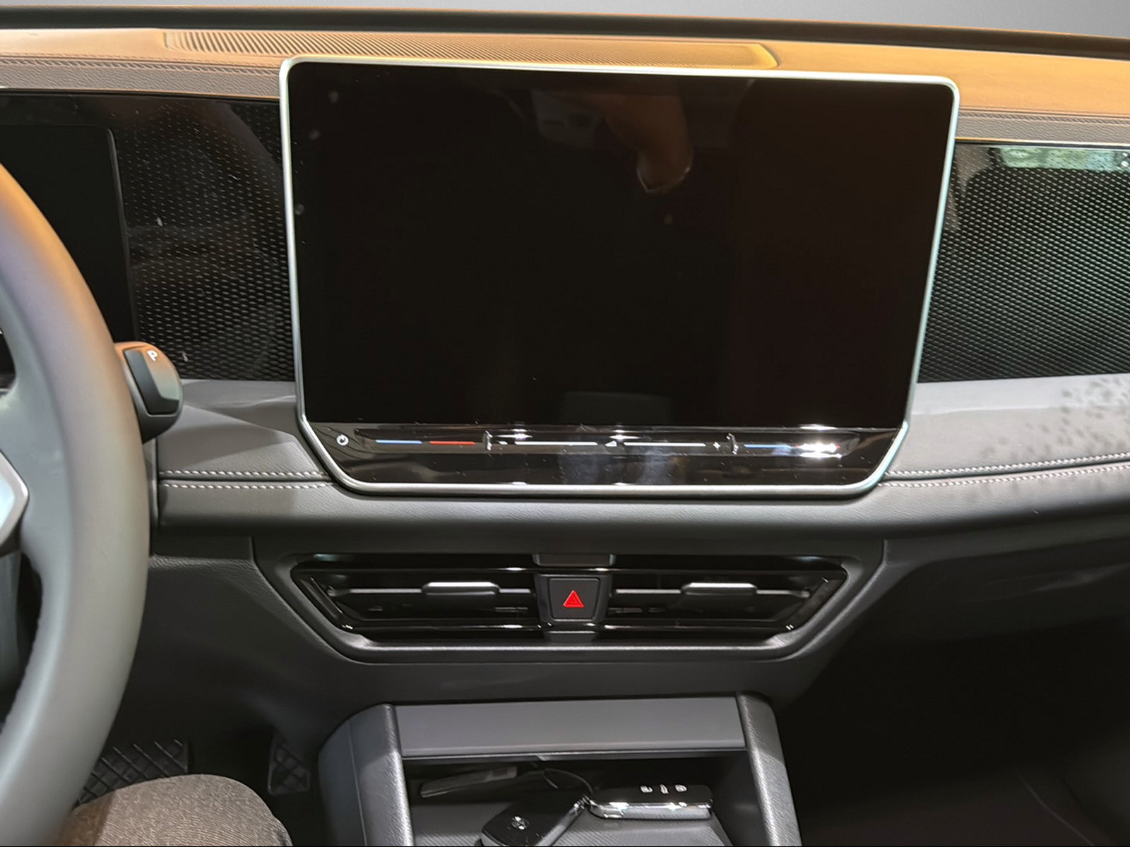 VW Tiguan 2.0 TSI DSG United 4Motion-image-10