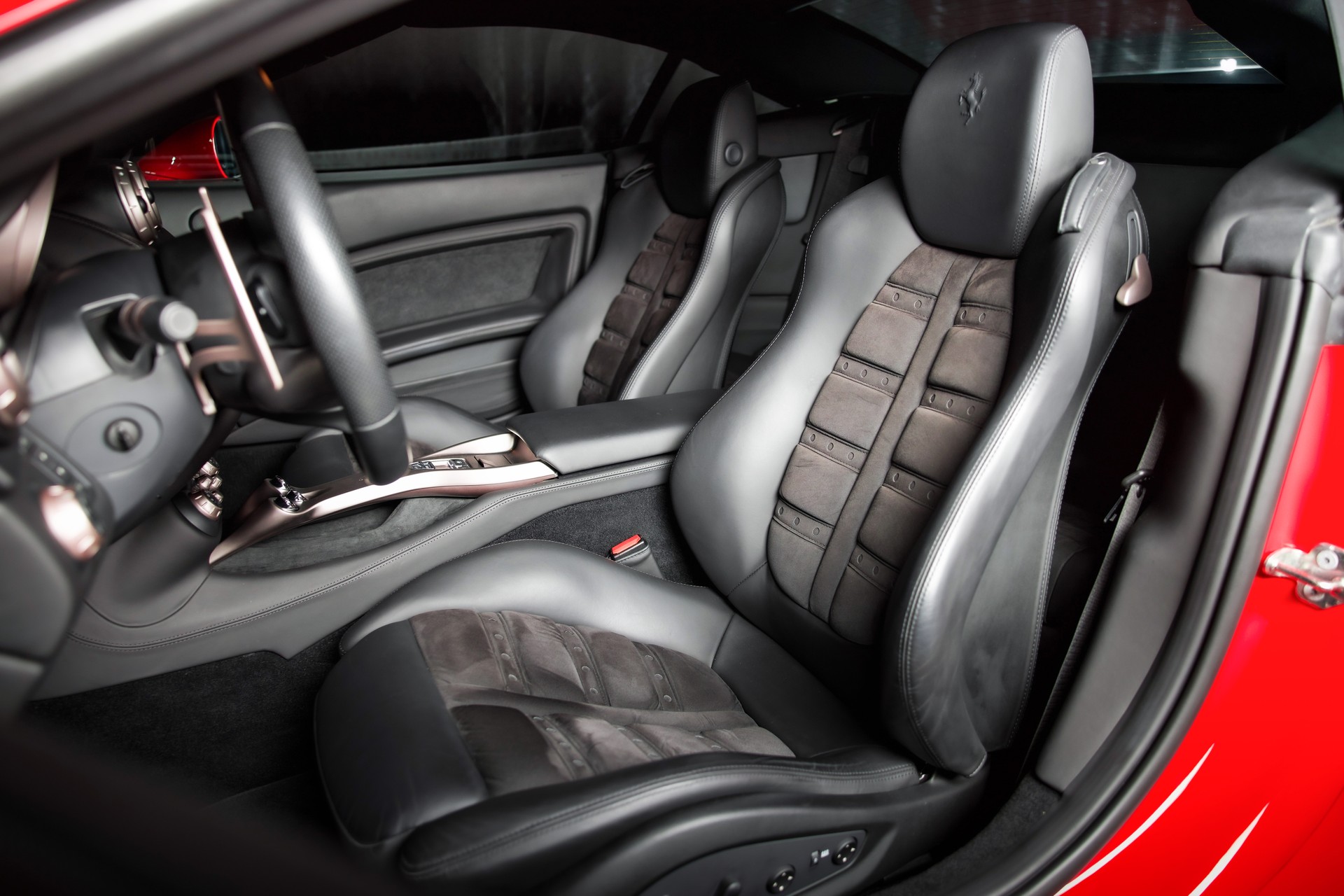 FERRARI California 4.3 V8 12'800 KM-image-16