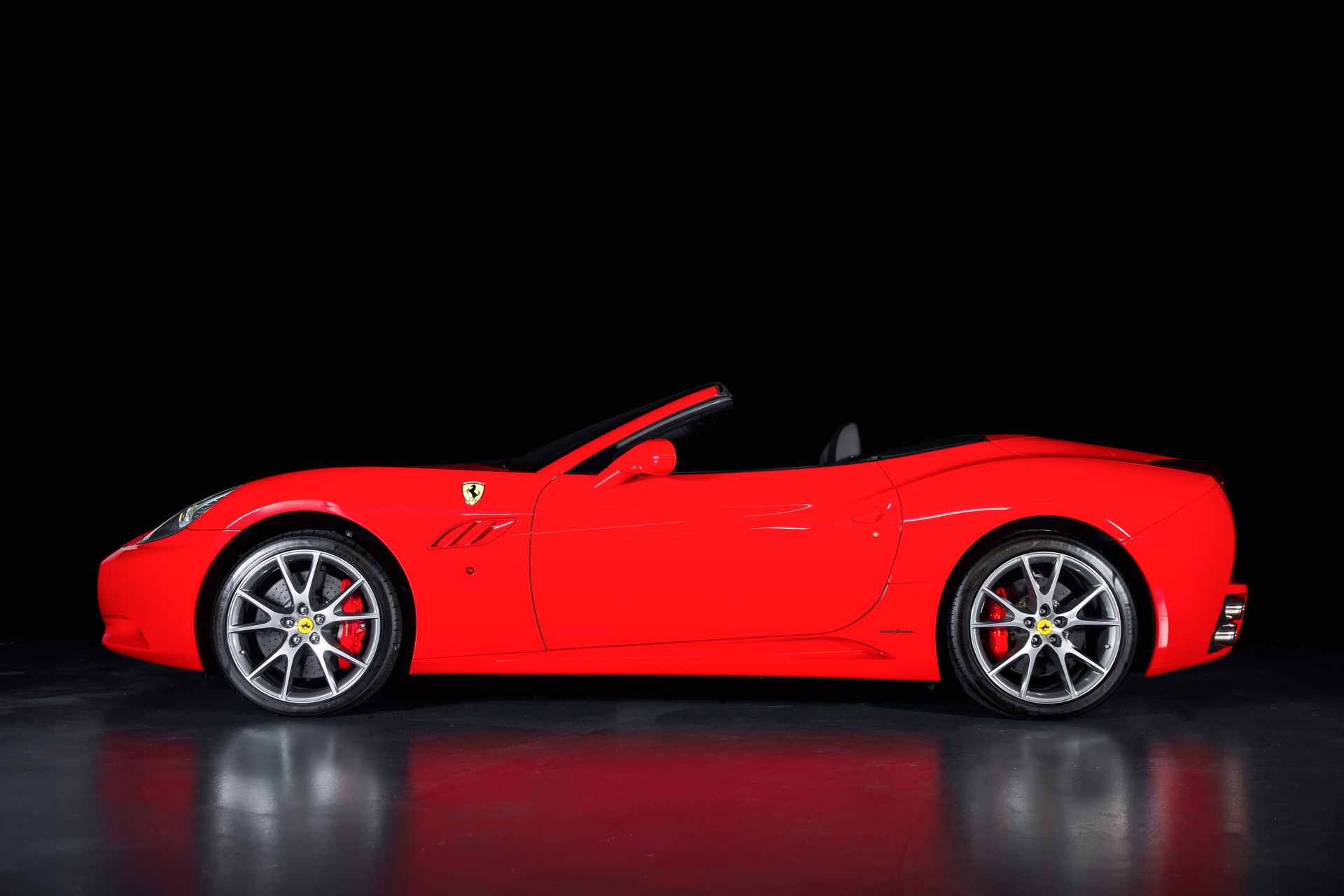 FERRARI California 4.3 V8 12'800 KM-showroom-element-3