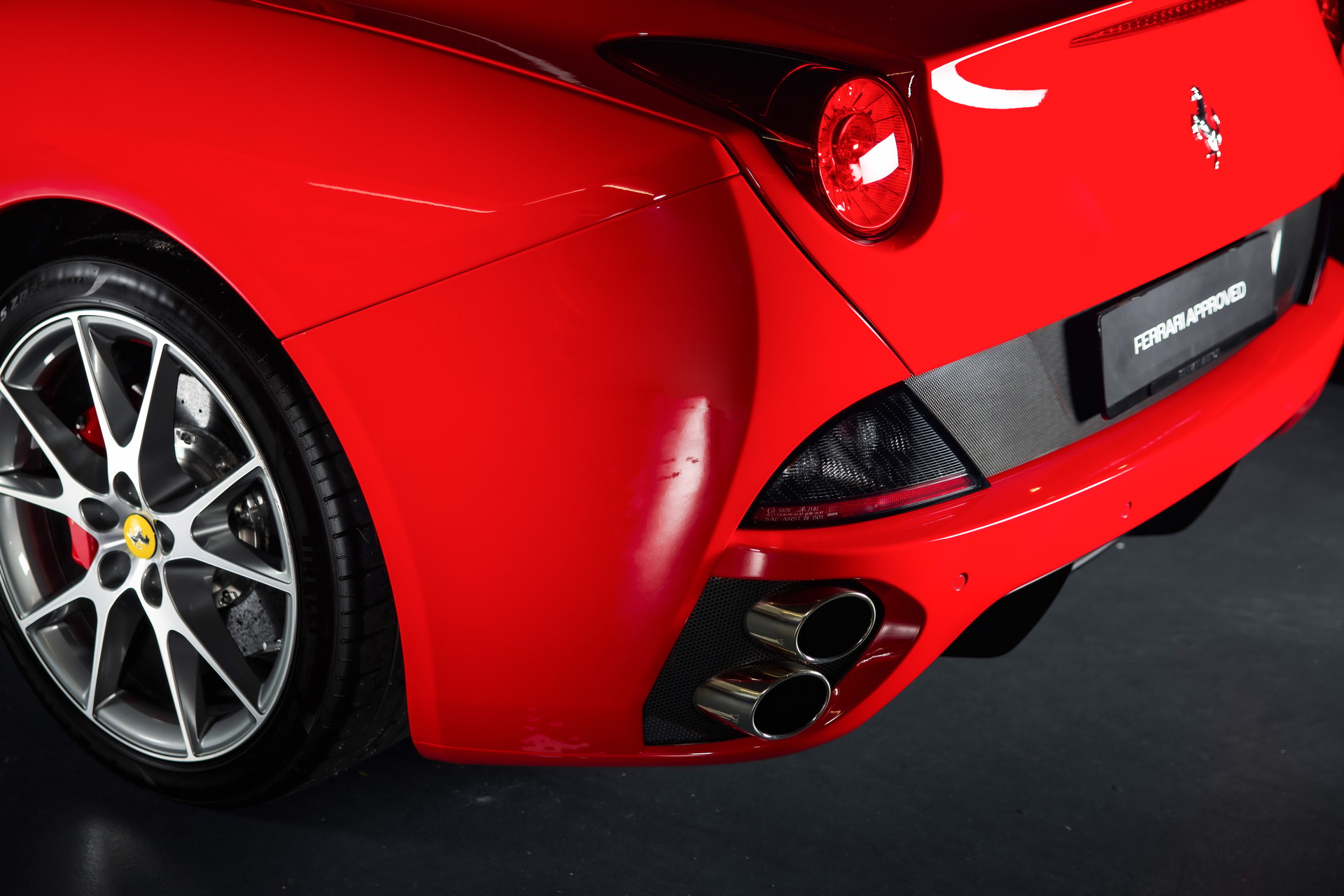 FERRARI California 4.3 V8 12'800 KM-image-7