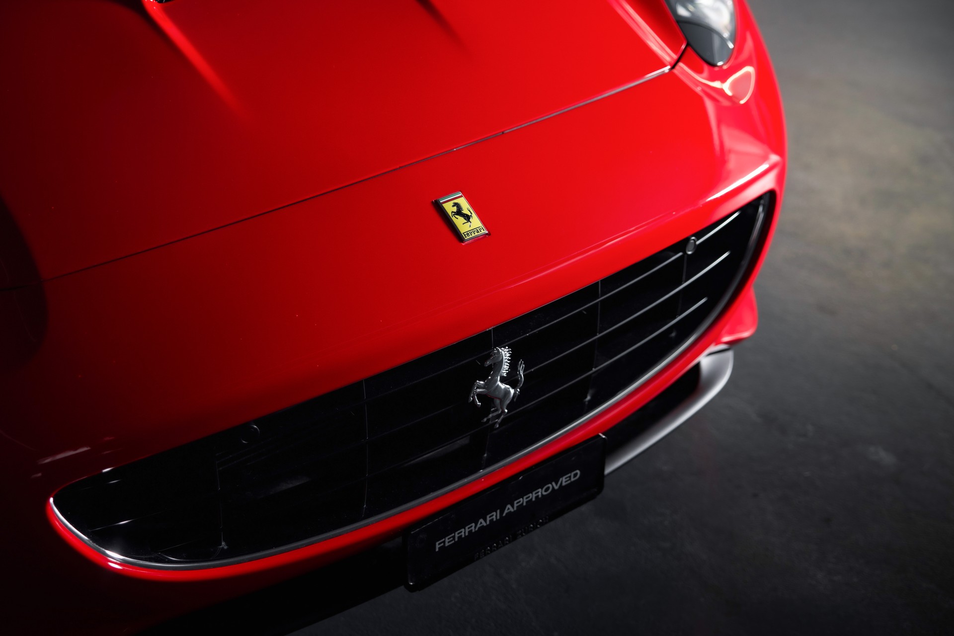 FERRARI California 4.3 V8 12'800 KM-image-9