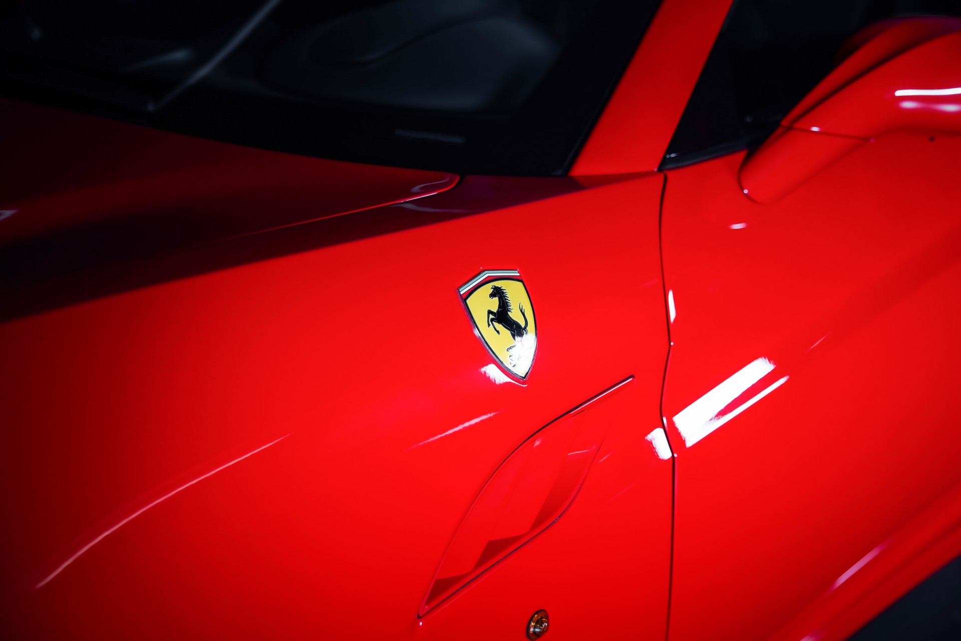 FERRARI California 4.3 V8 12'800 KM-image-13