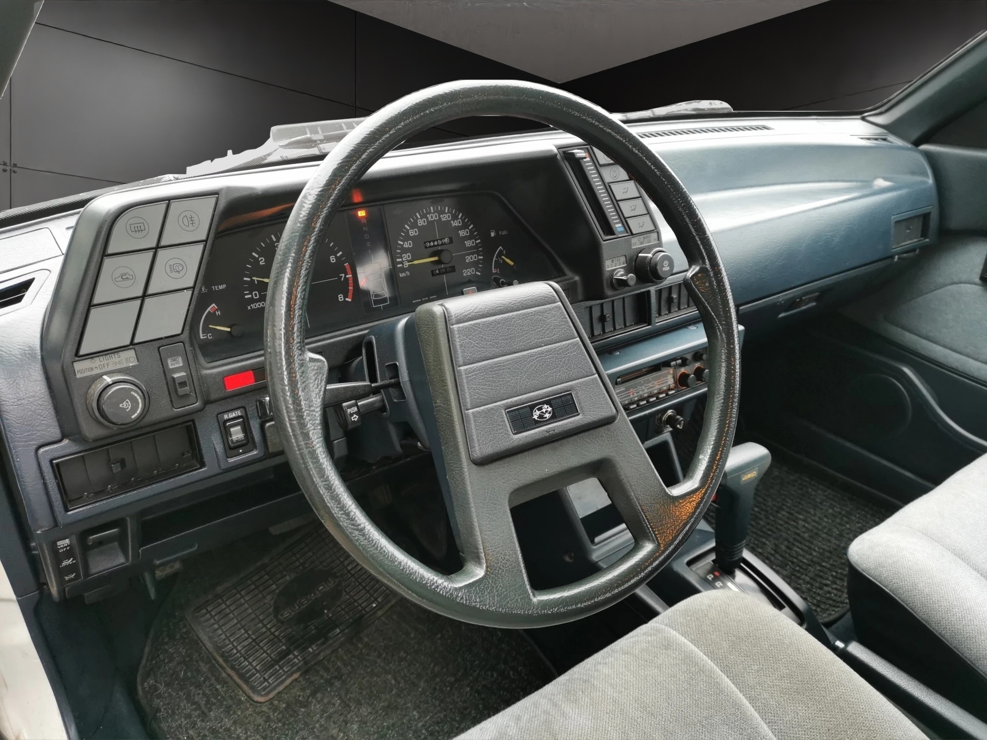 SUBARU 1.8 SuperStation 4WD Veteran AUT-image-6