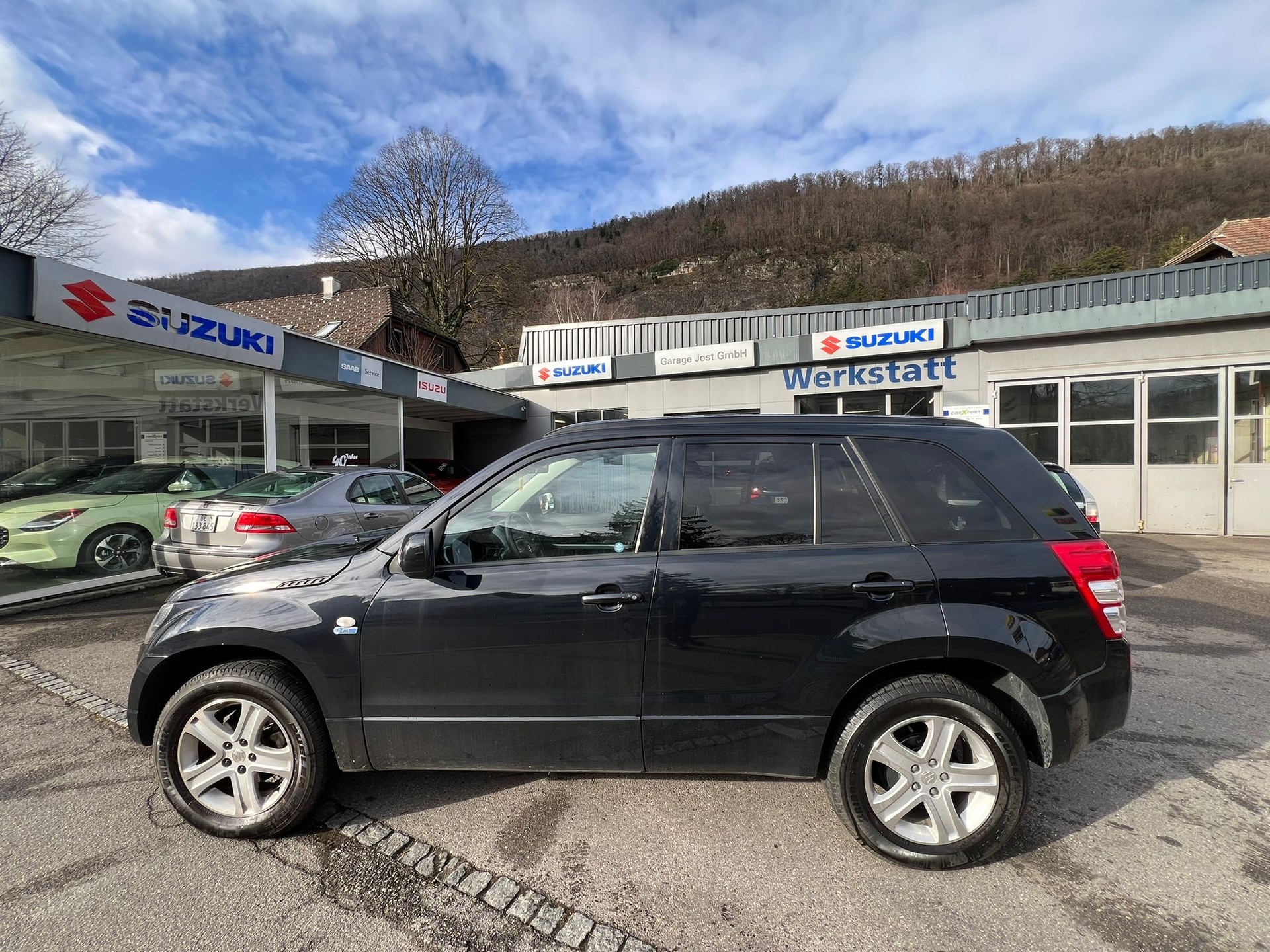 SUZUKI Grand Vitara 2.0 16V Top-showroom-element-1