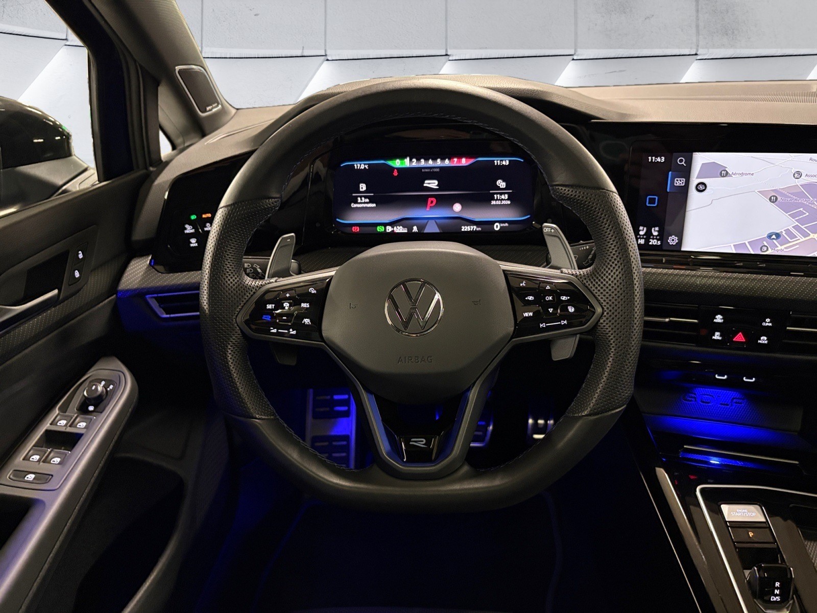 VW Golf 2.0 TSI R DSG 4Motion/Head-up- Display / Pack Cuir / Toit ouvrant / Caméra de recul/ Soundsystem Harman Kardon-image-9