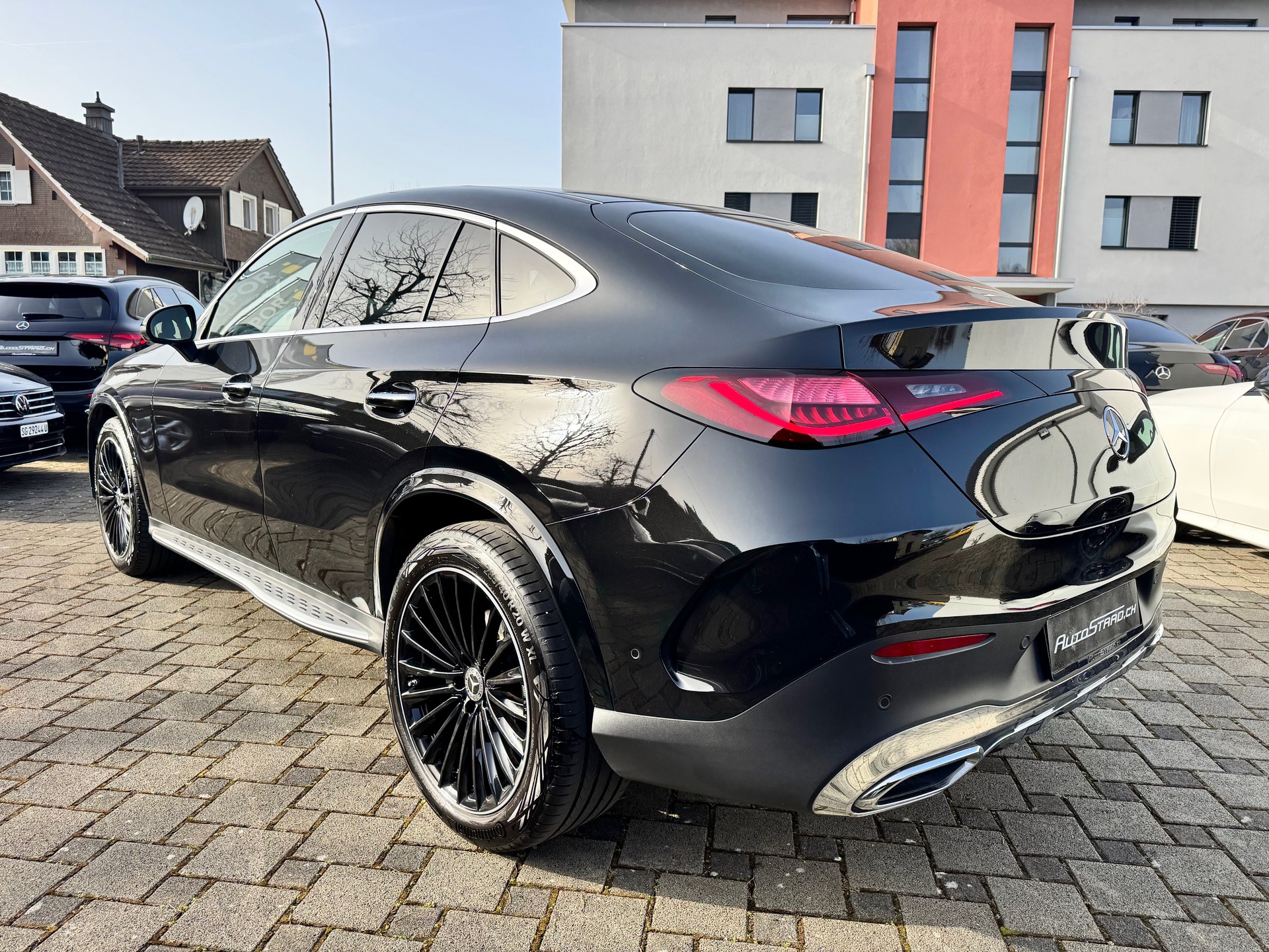 MERCEDES-BENZ GLC Coupé 200 AMG Line 4Matic 9G-Tronic-image-5
