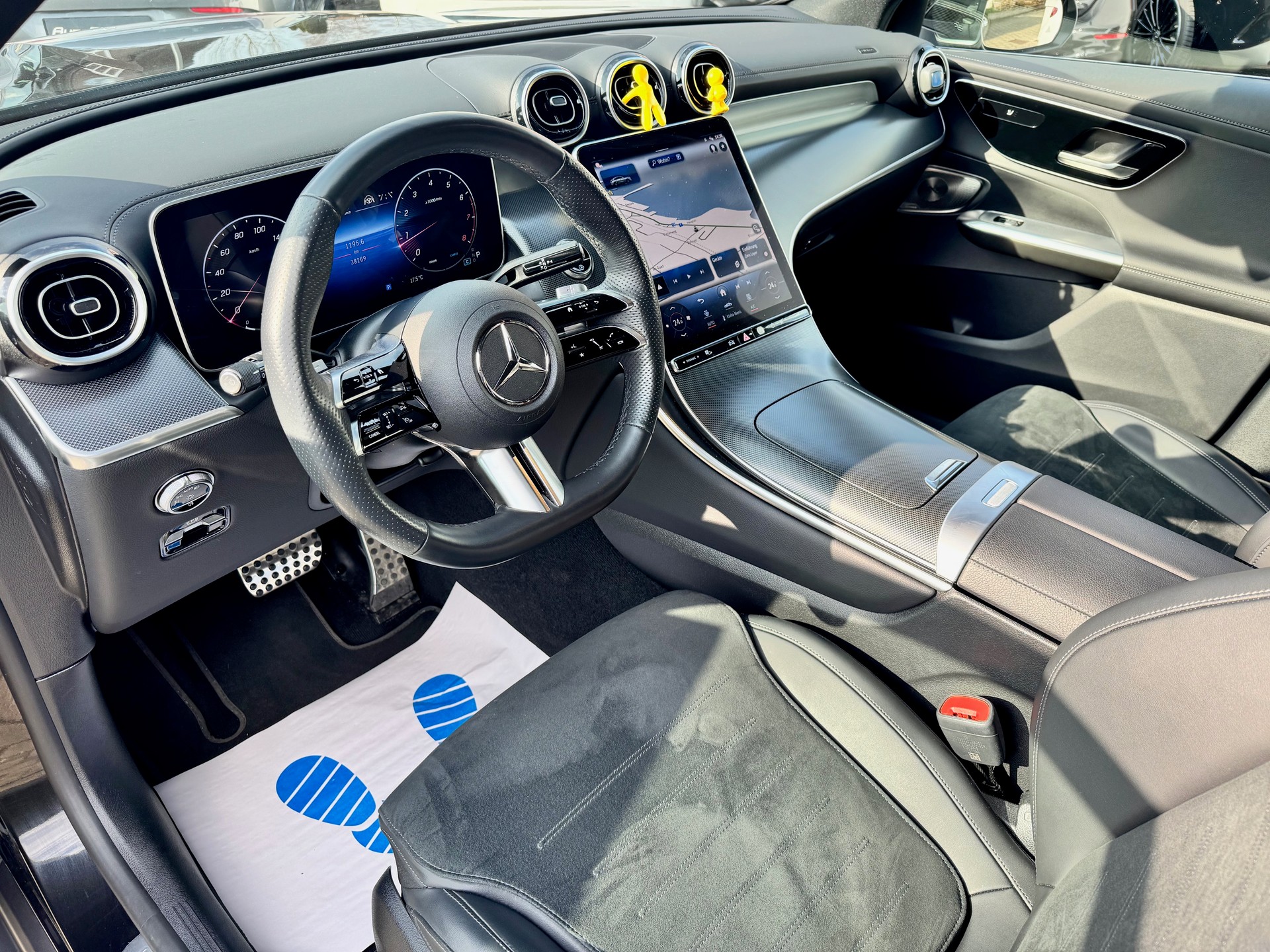 MERCEDES-BENZ GLC Coupé 200 AMG Line 4Matic 9G-Tronic-image-6