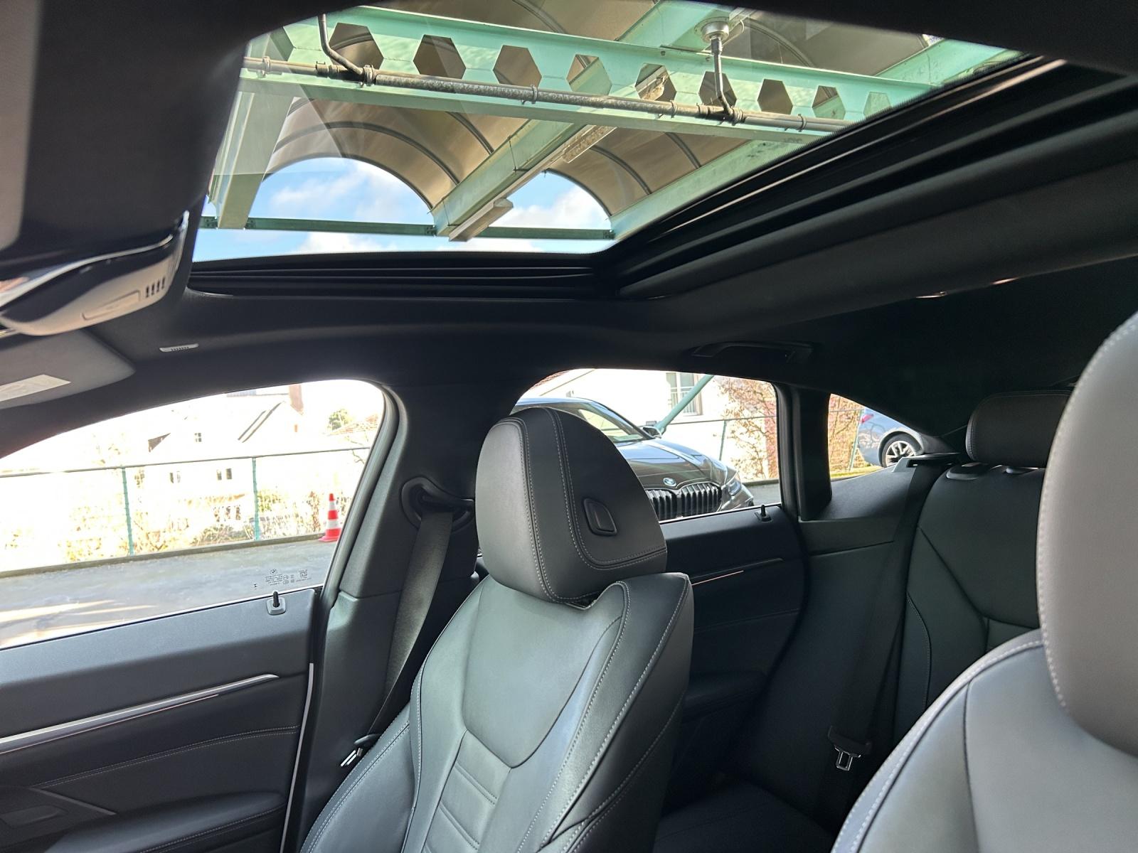 BMW 430i xDrive Gran Coupé-image-9