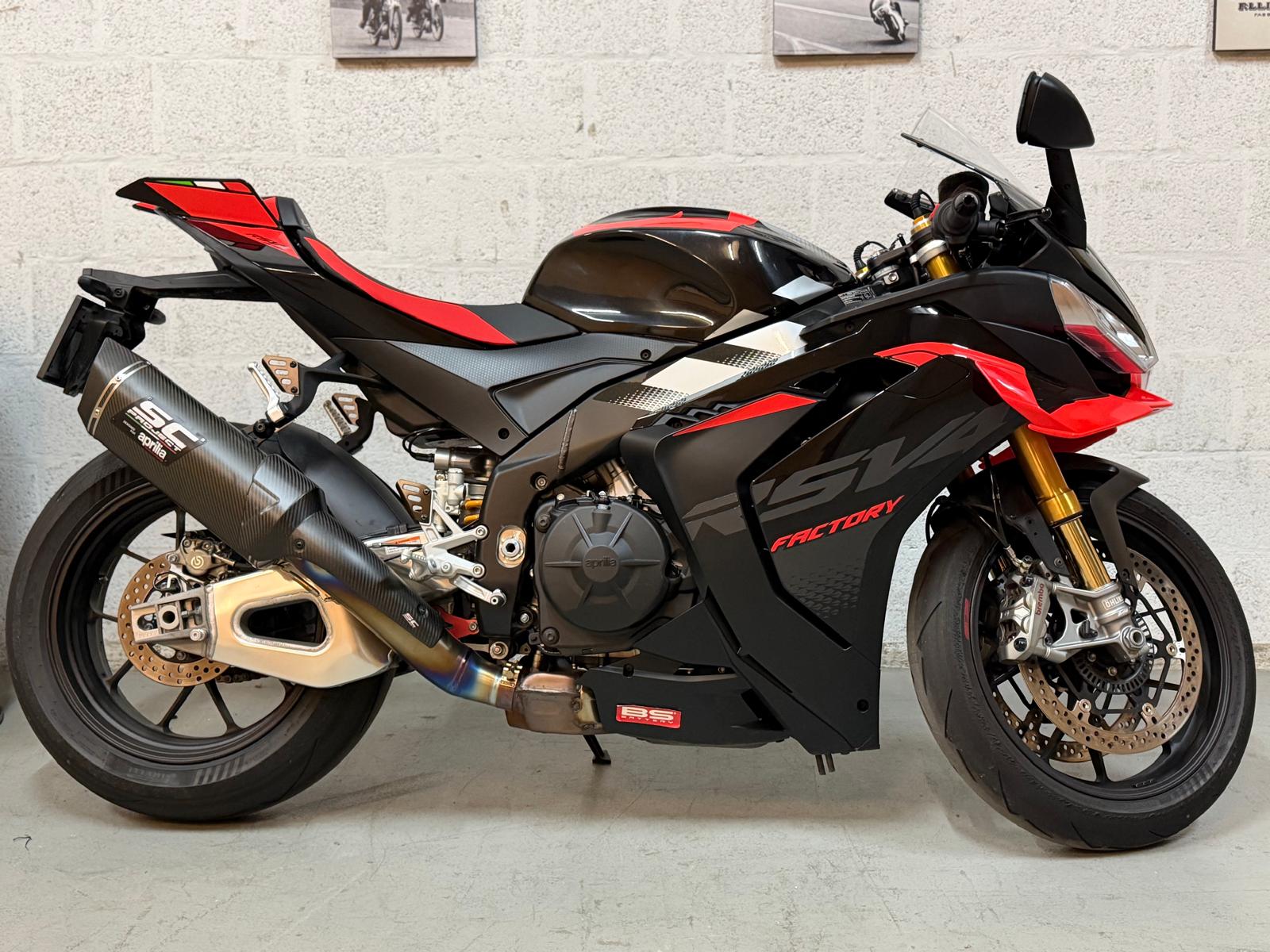 APRILIA RSV4 1100 E5+ Factory-image-3