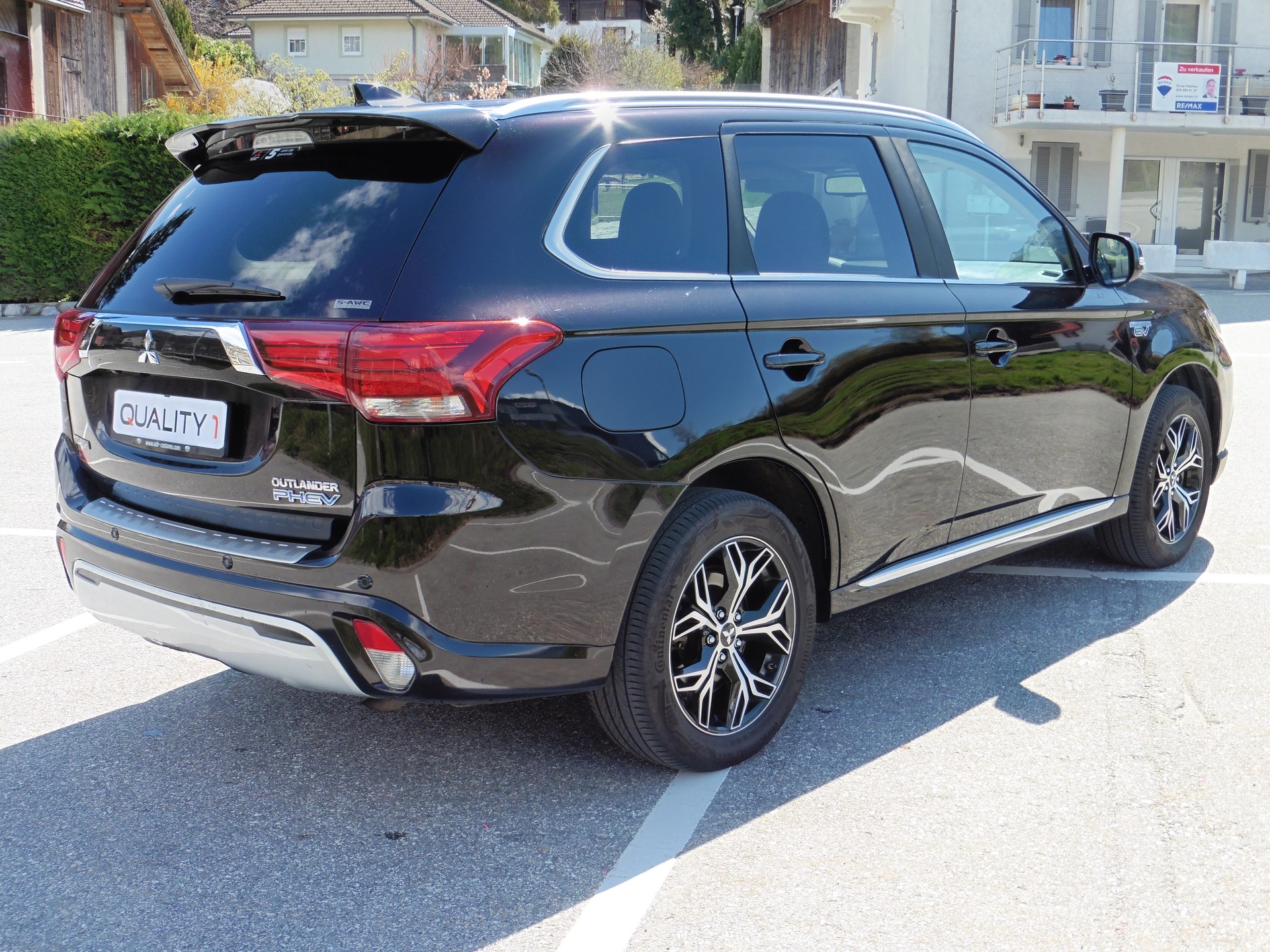 MITSUBISHI Outlander 2.4 PHEV Style 4WD Automatic-image-9
