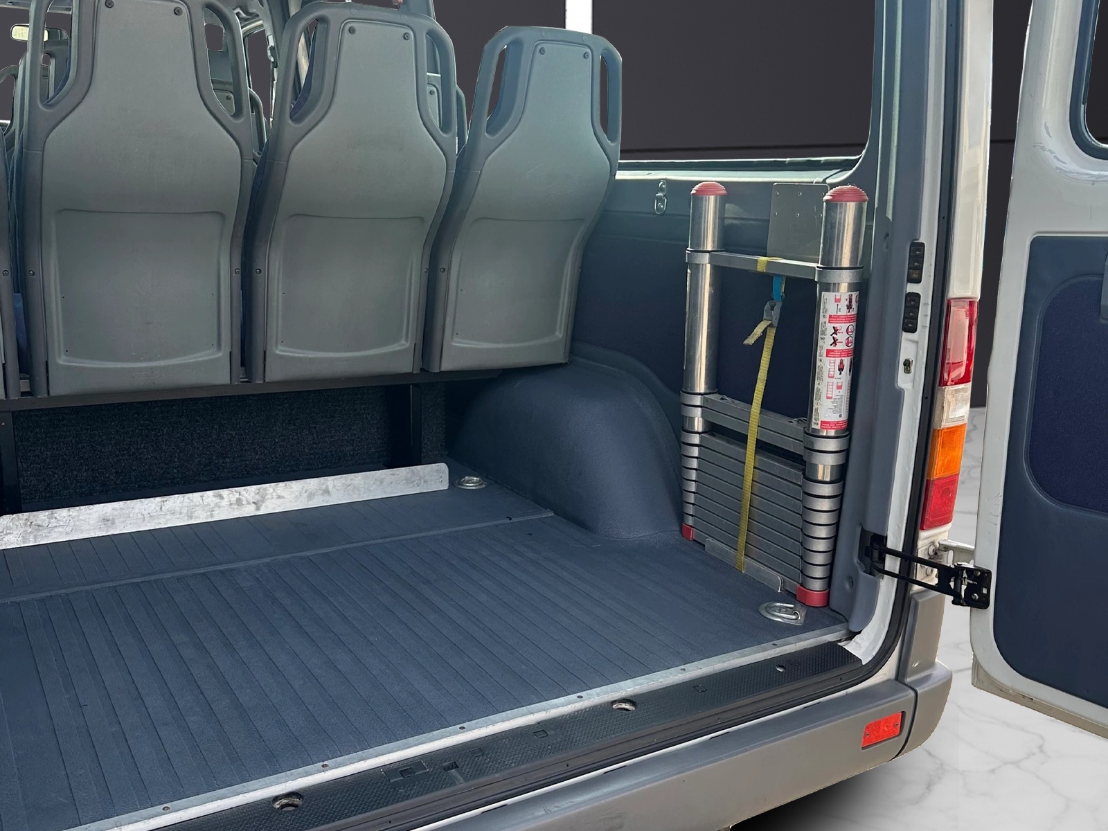MERCEDES-BENZ Sprinter 312 D 4x4 13 Plätzer-image-14