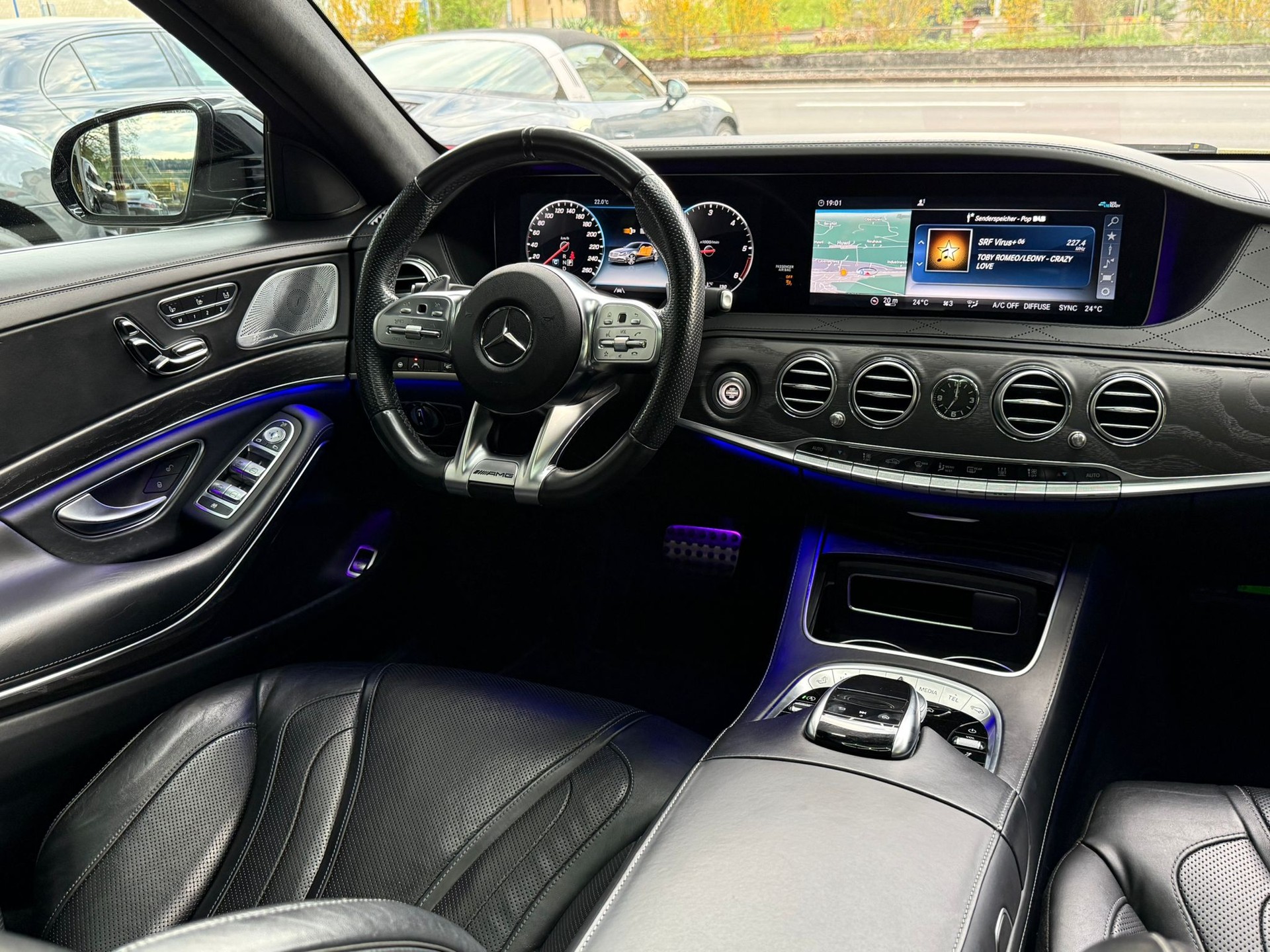 MERCEDES-BENZ S 400 d L AMG-Line 4Matic 9G-Tronic-image-22