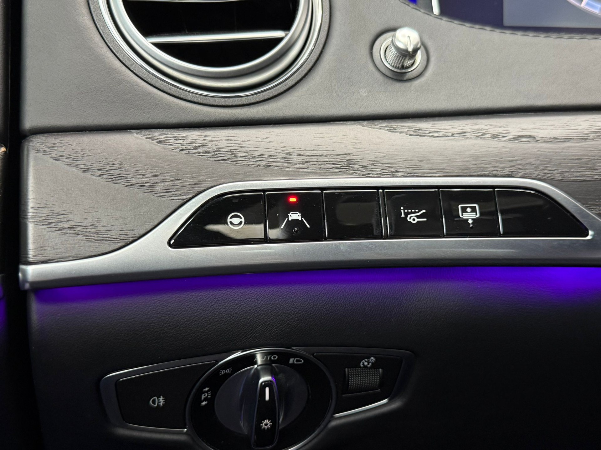 MERCEDES-BENZ S 400 d L AMG-Line 4Matic 9G-Tronic-image-27