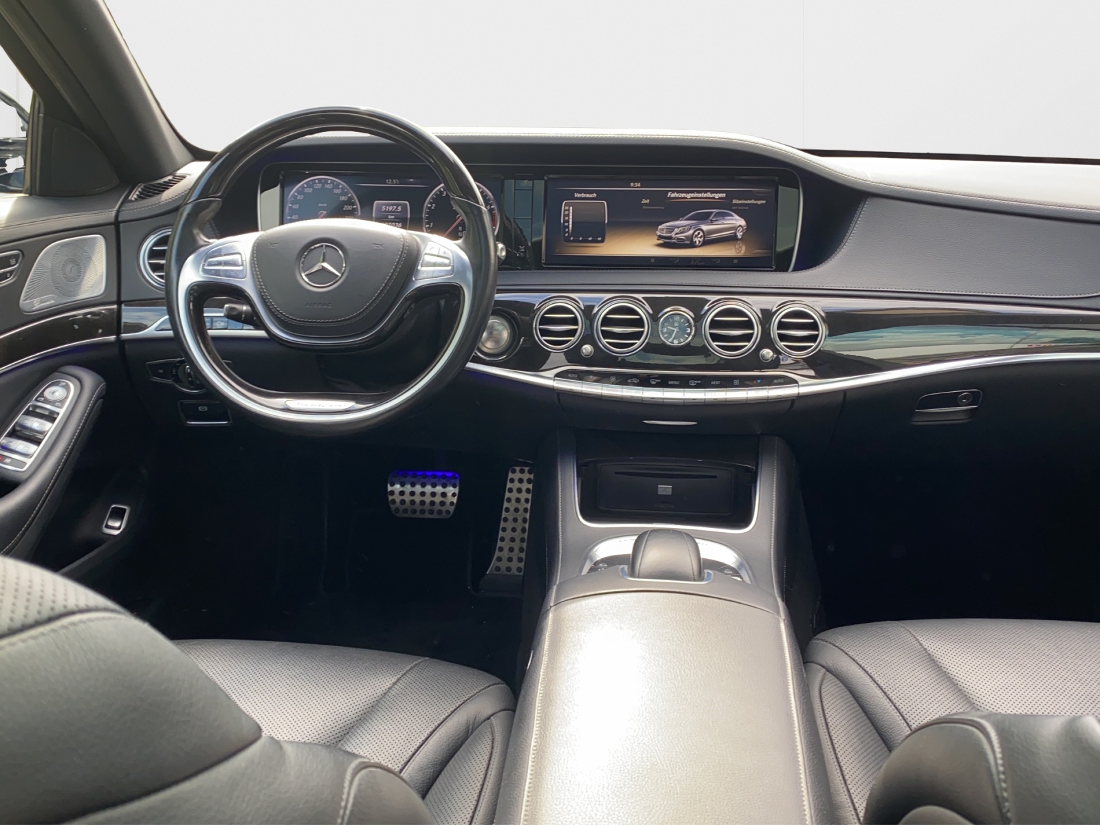 MERCEDES-BENZ S 500 4Matic 7G-Tronic-image-12
