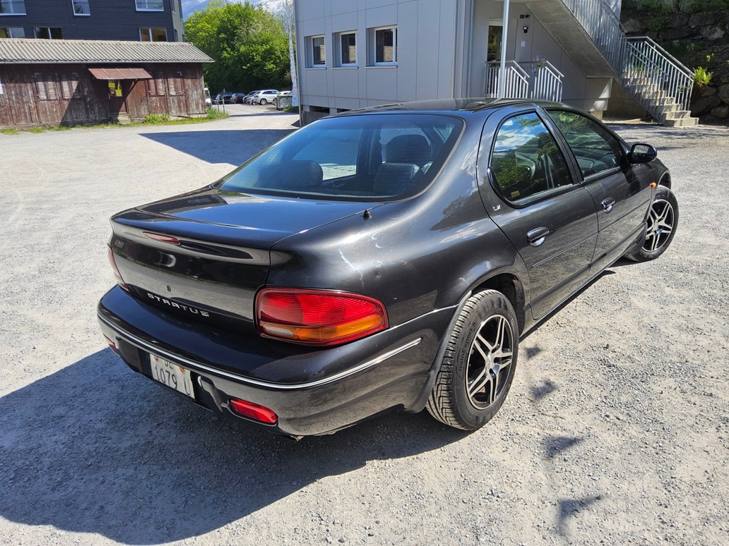 CHRYSLER Stratus 2.5 V6 LX-image-7
