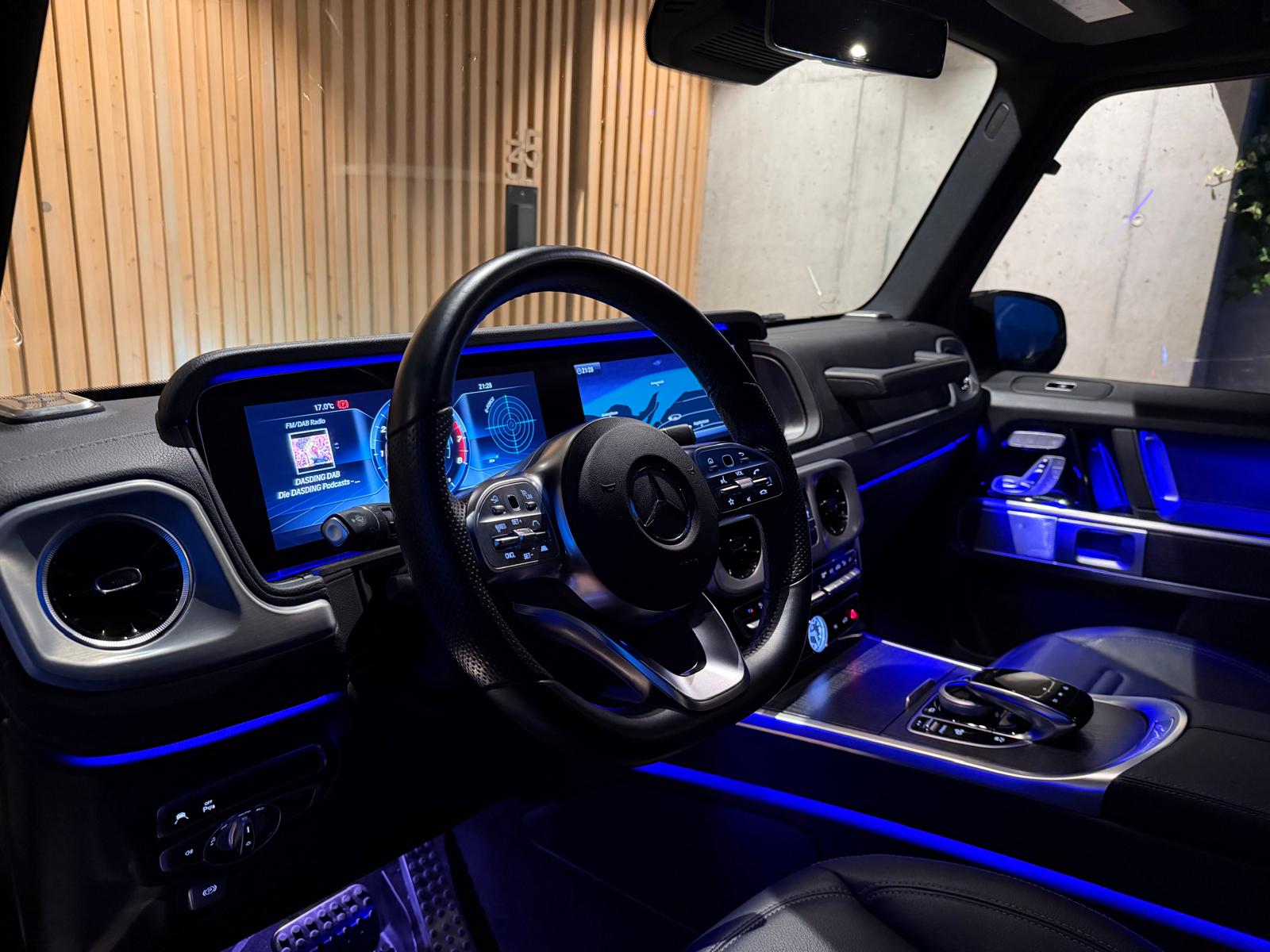 MERCEDES-BENZ Mercedes G500 AMG Line 4MATIC / Burmester / Night Paket / Schiebedach / Ambientebeleuchtung-image-4