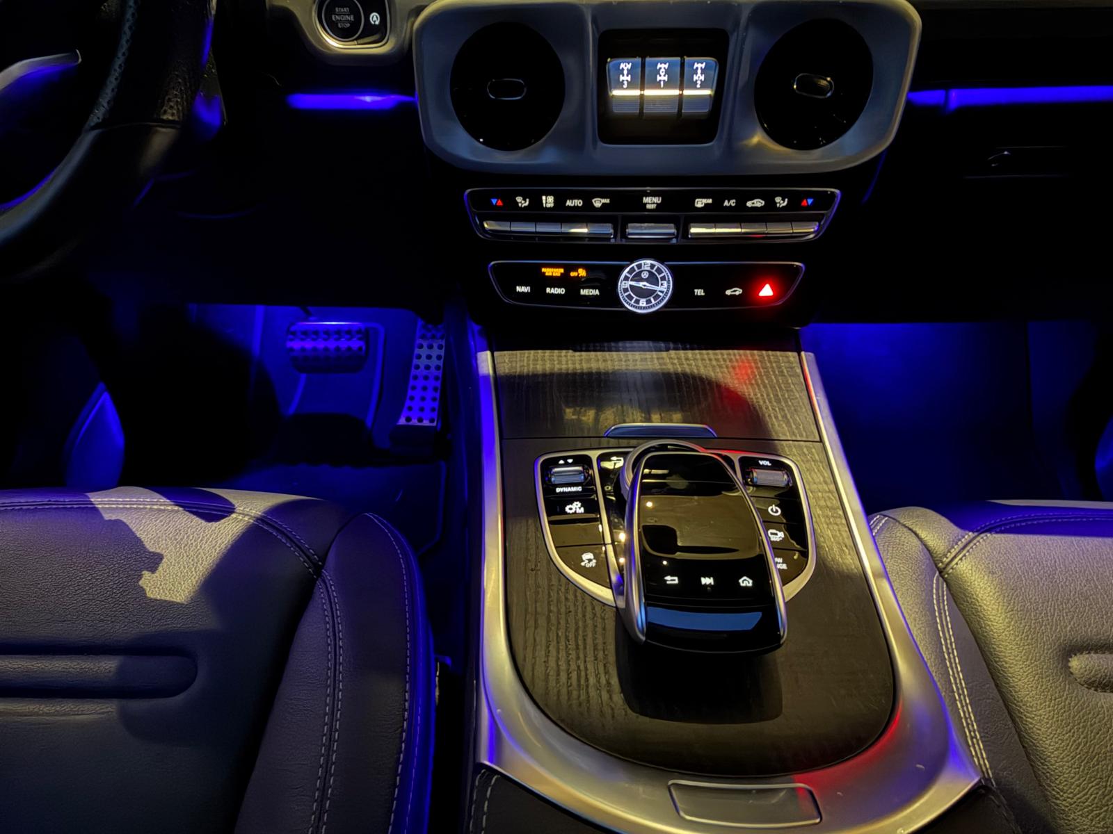 MERCEDES-BENZ Mercedes G500 AMG Line 4MATIC / Burmester / Night Paket / Schiebedach / Ambientebeleuchtung-image-6