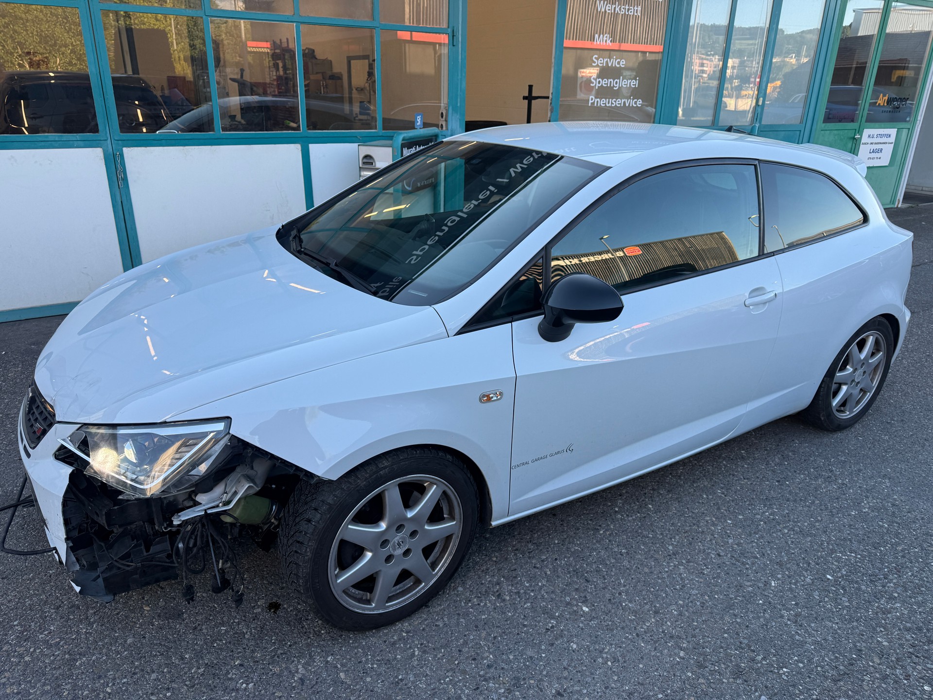 SEAT Ibiza SC 1.4 TSI Cupra DSG-image-2