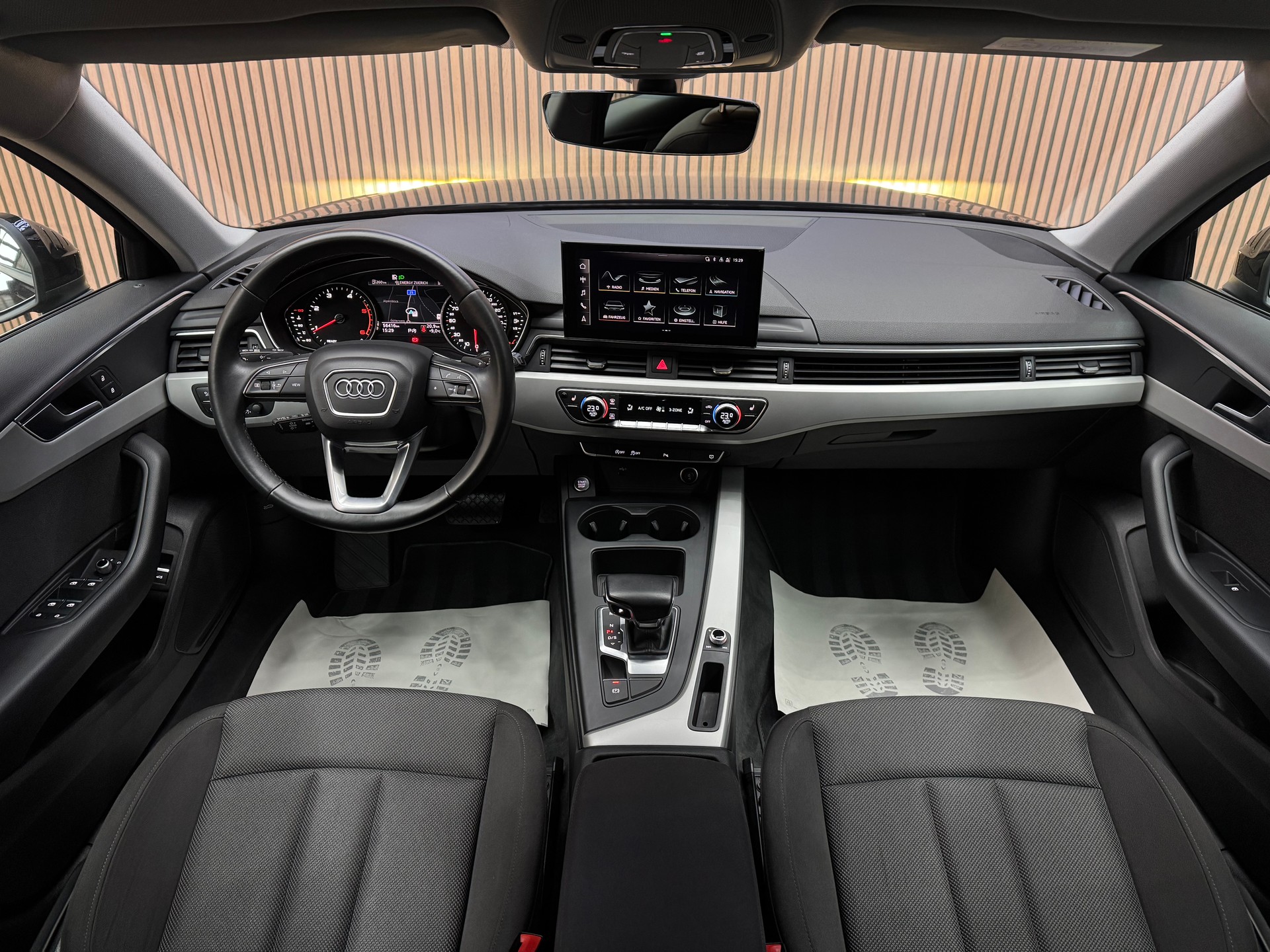 AUDI A4 Avant 2.0 35 TDI Attraction S-Tronic | 1 Jahr Garantie | Facelift | *ab CHF 249.-/ Monat*-image-14