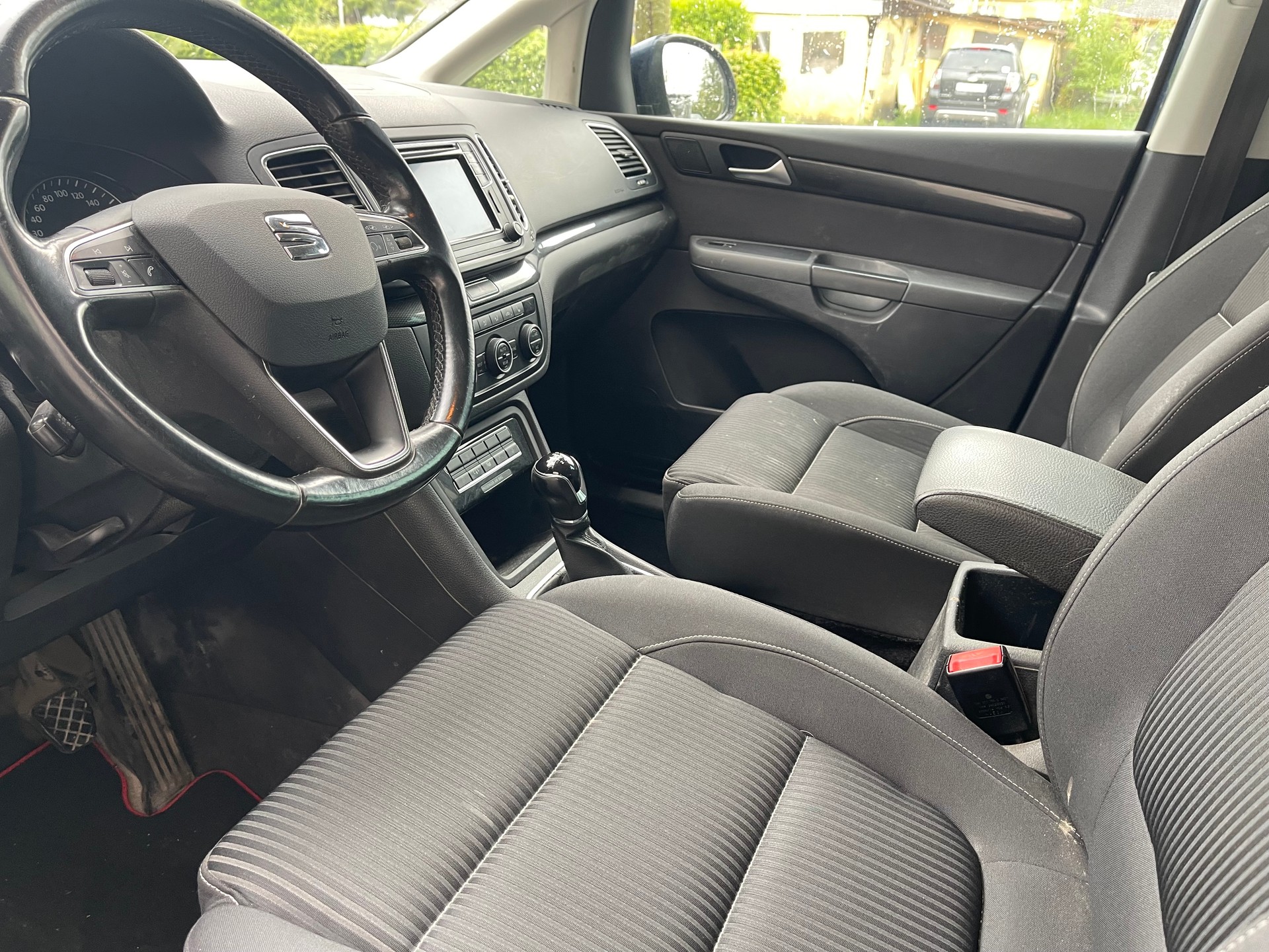 SEAT 7 Plätze-image-11
