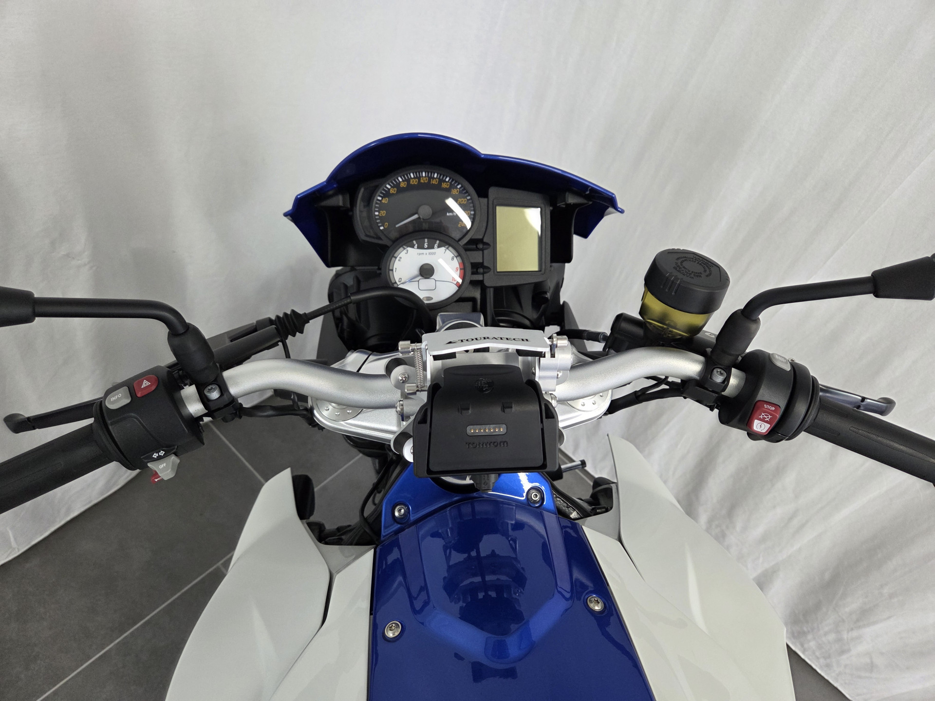 BMW F 800 R-image-4