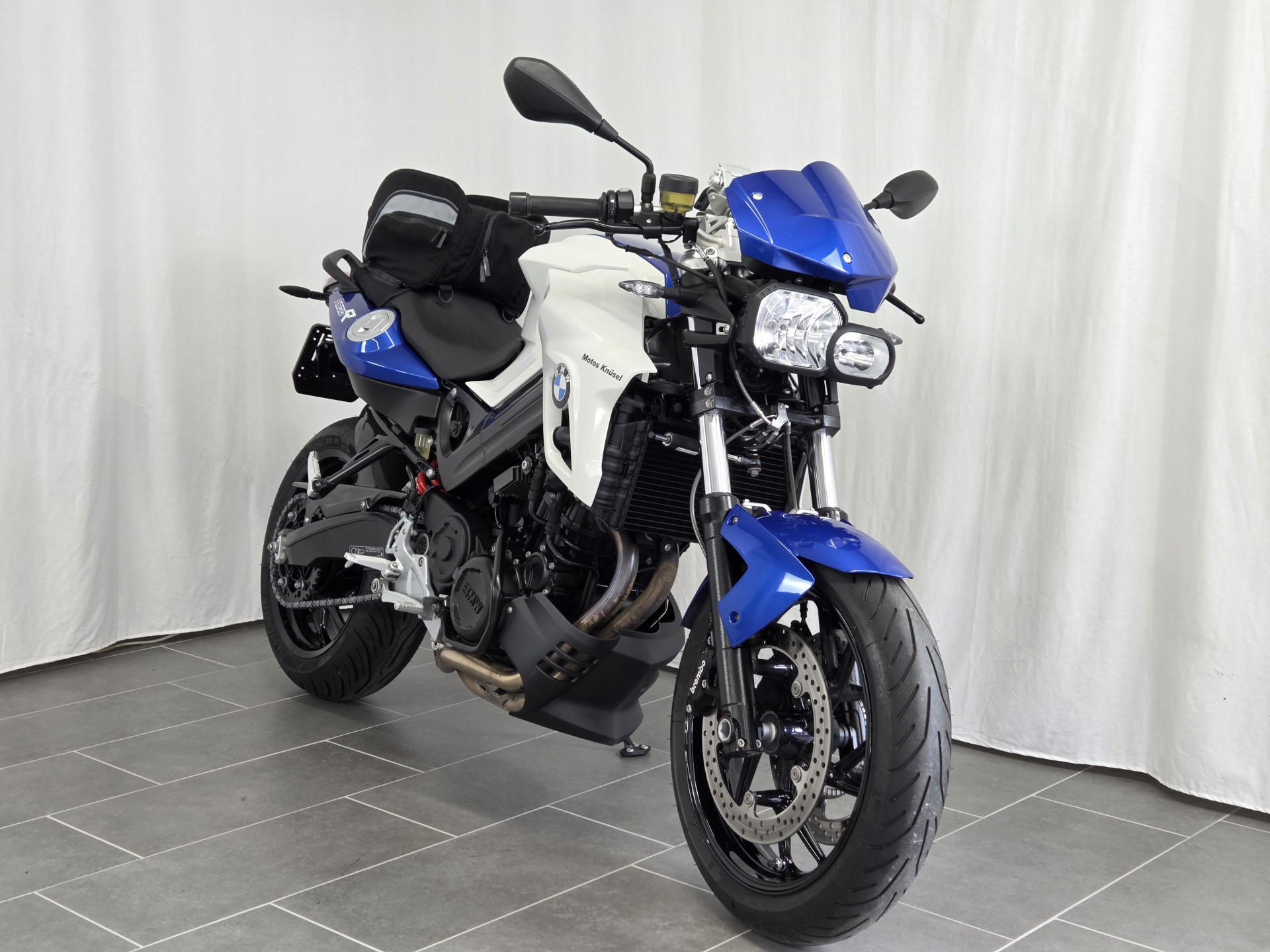 BMW F 800 R-showroom-element-1