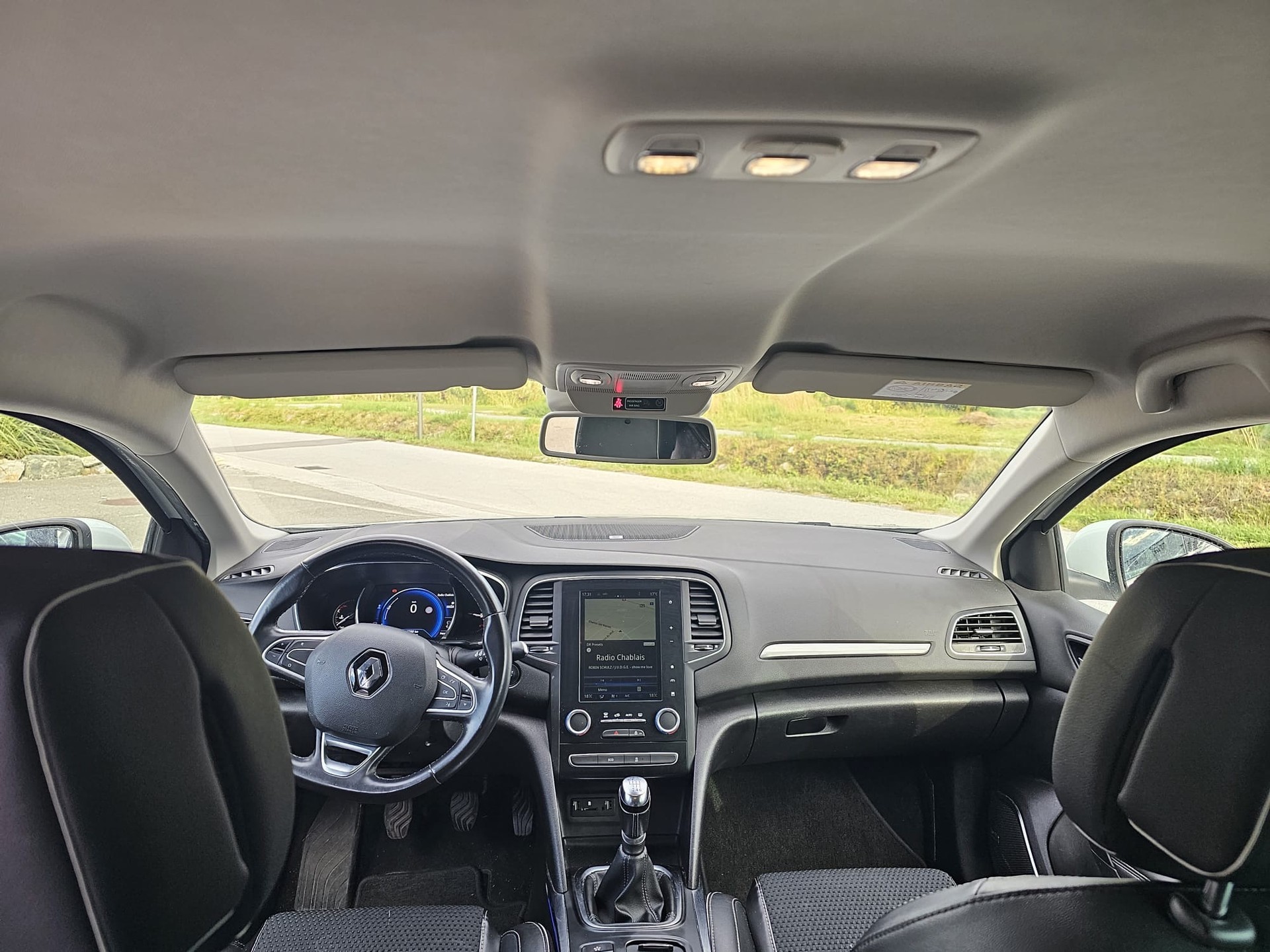 RENAULT Mégane 1.2 16V Turbo Bose-image-11