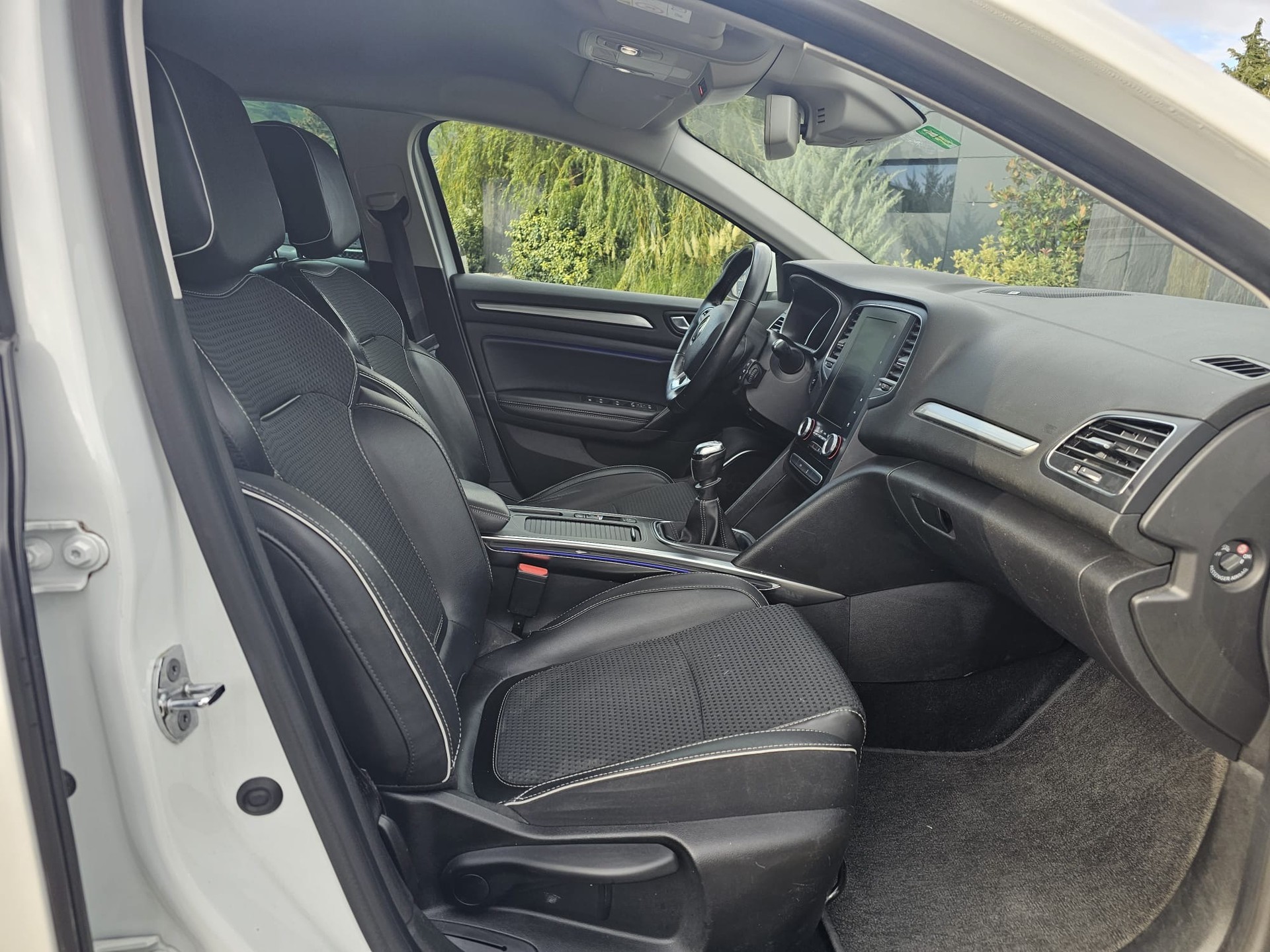 RENAULT Mégane 1.2 16V Turbo Bose-image-10
