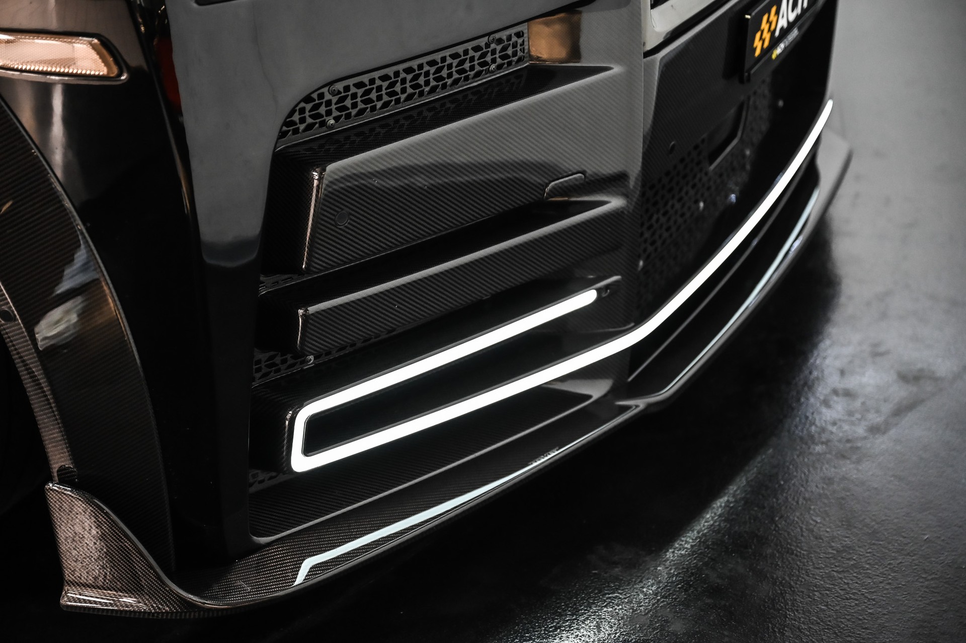 ROLLS-ROYCE Cullinan 6.7 V12 Black Badge KEYVANY HAYULA 1 of 20-image-32