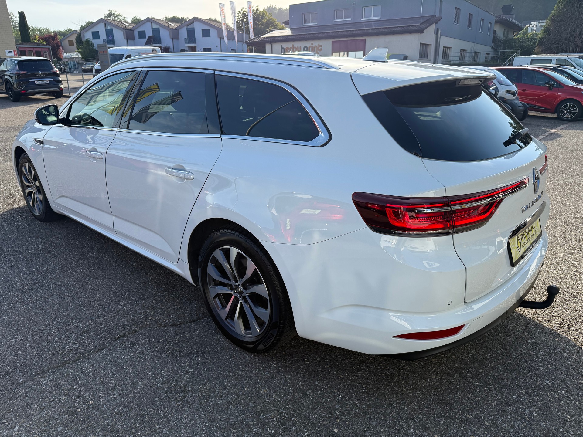 RENAULT Talisman Grandtour 2.0 Blue dCi Intens EDC-showroom-element-3