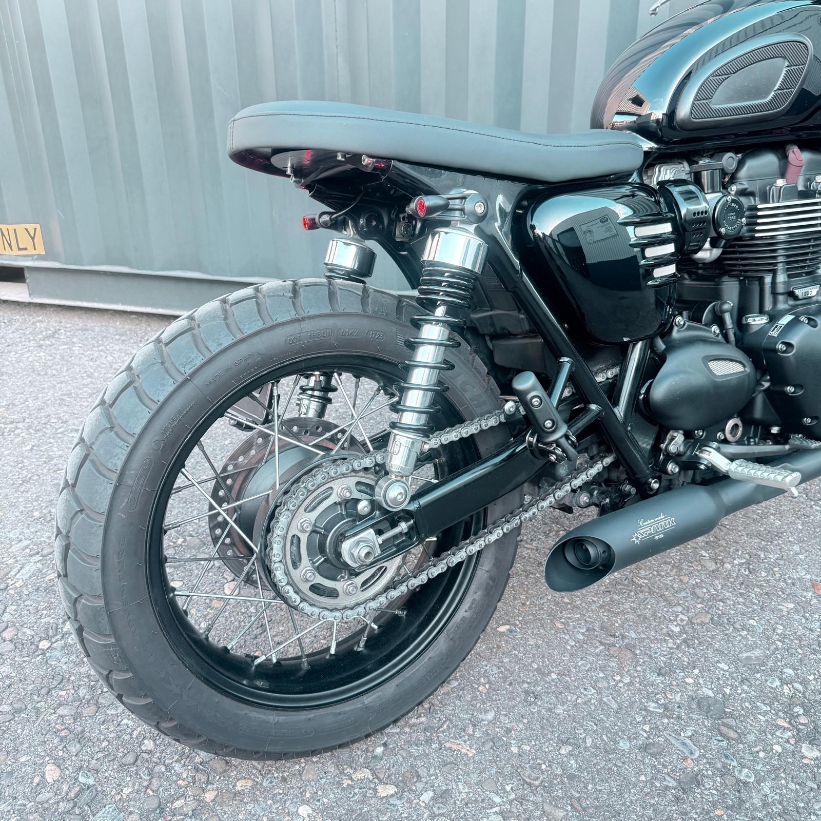 TRIUMPH Bonneville T120 Black-image-11
