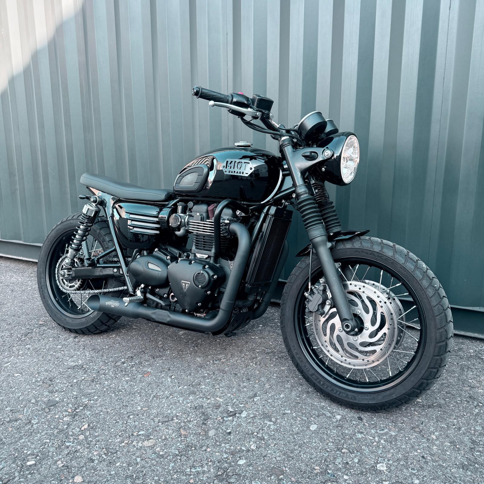 TRIUMPH Bonneville T120 Black-image-13