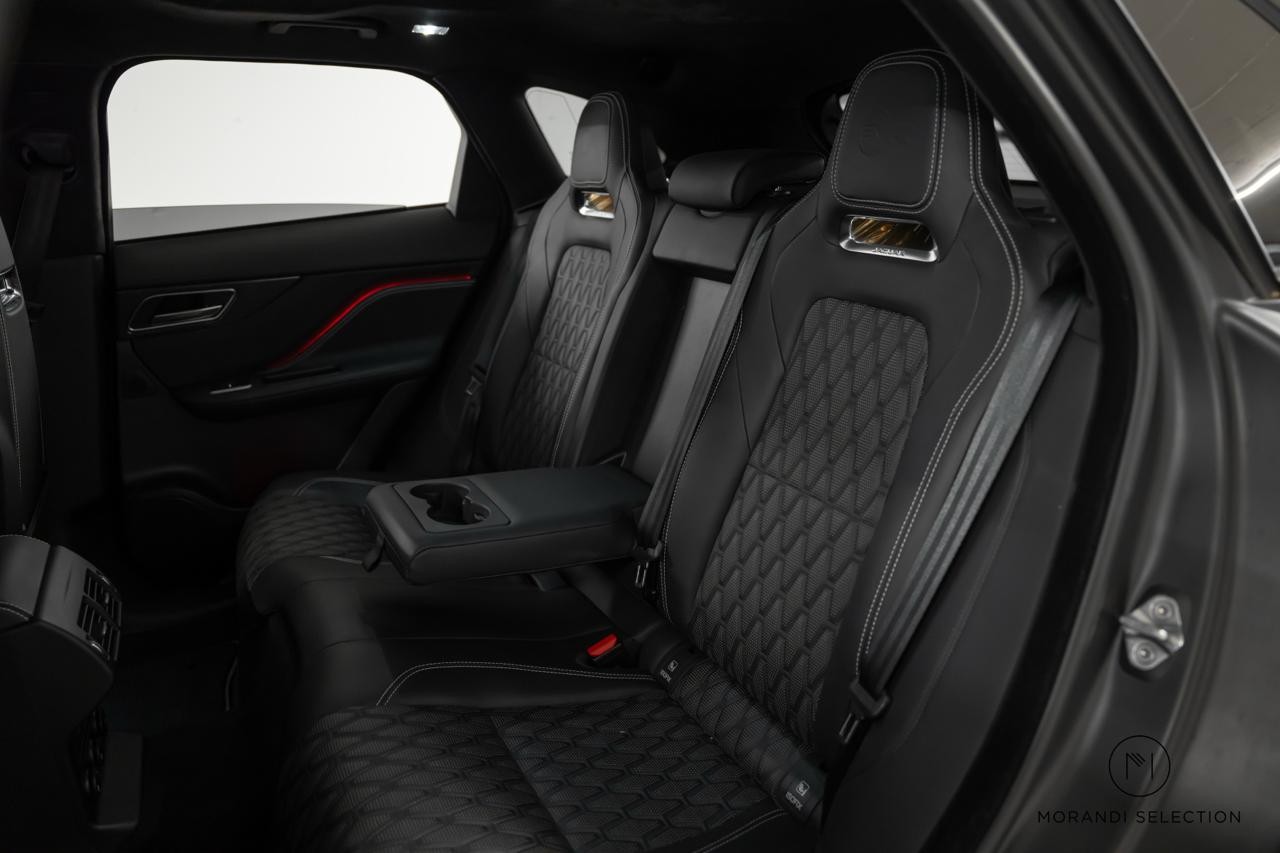 JAGUAR F-Pace 5.0 V8 SVR AWD-image-30