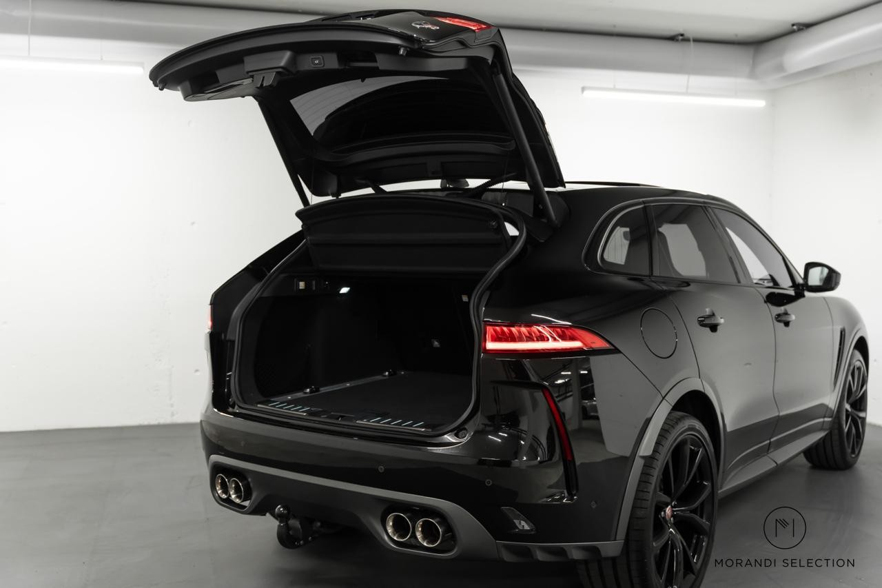 JAGUAR F-Pace 5.0 V8 SVR AWD-image-9
