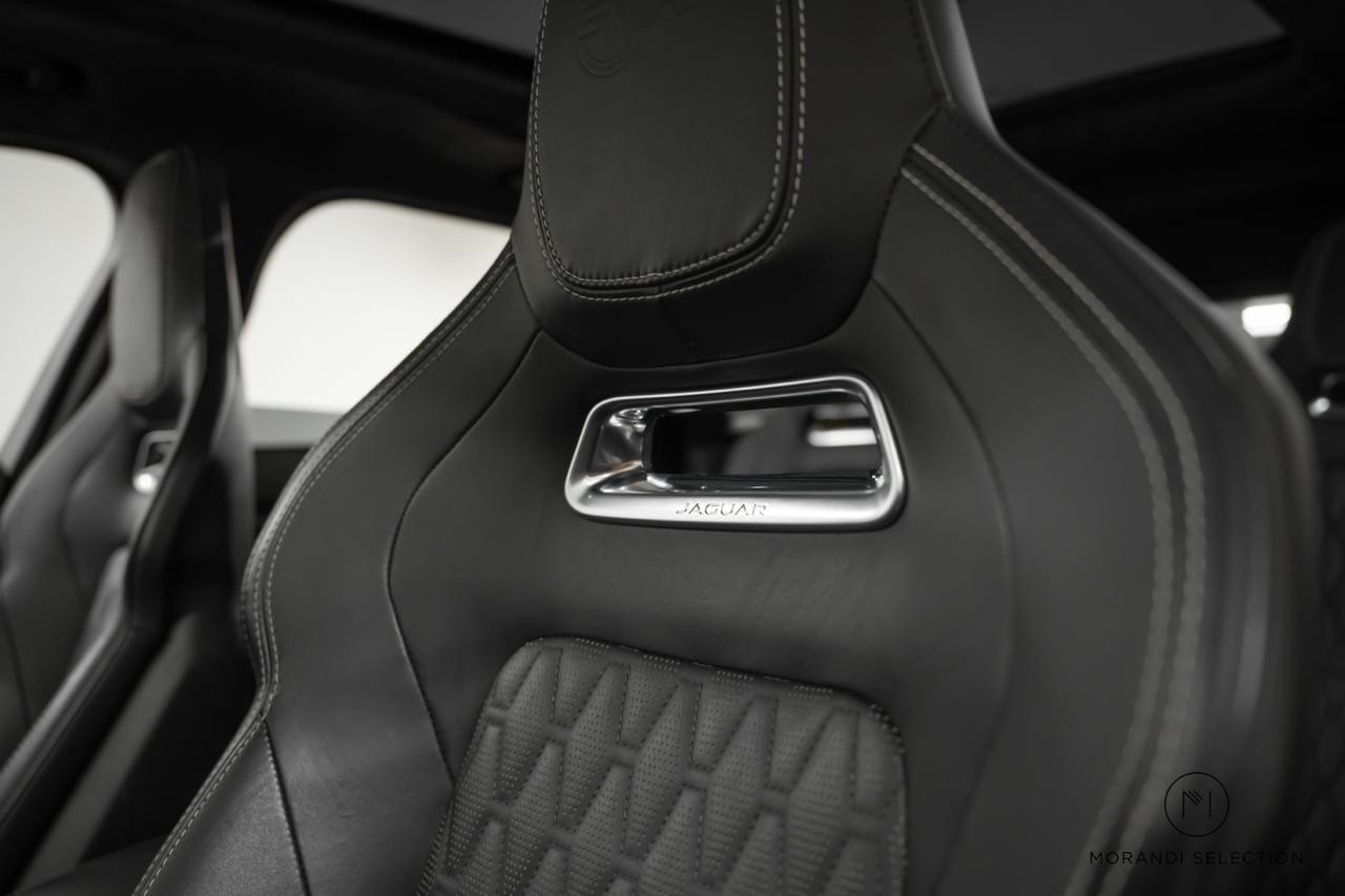 JAGUAR F-Pace 5.0 V8 SVR AWD-image-19