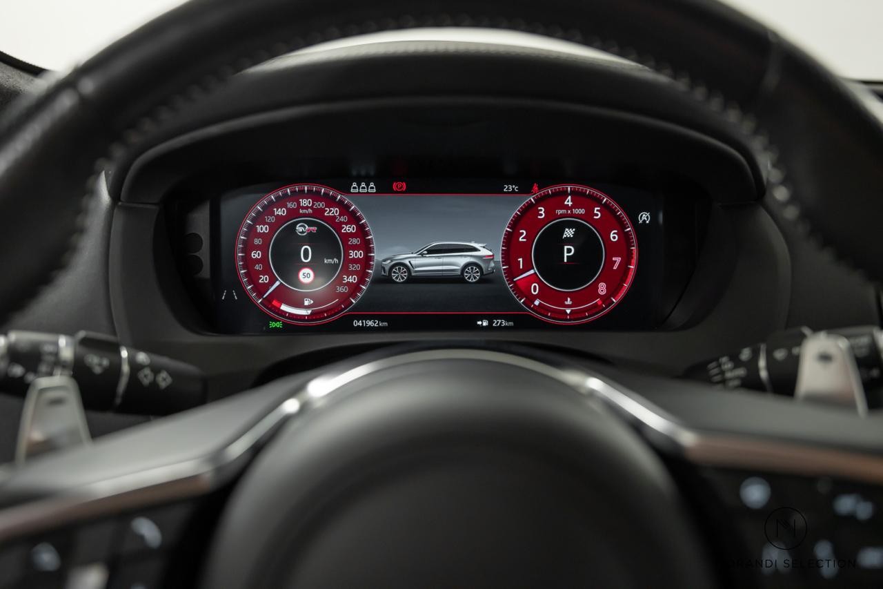 JAGUAR F-Pace 5.0 V8 SVR AWD-image-17